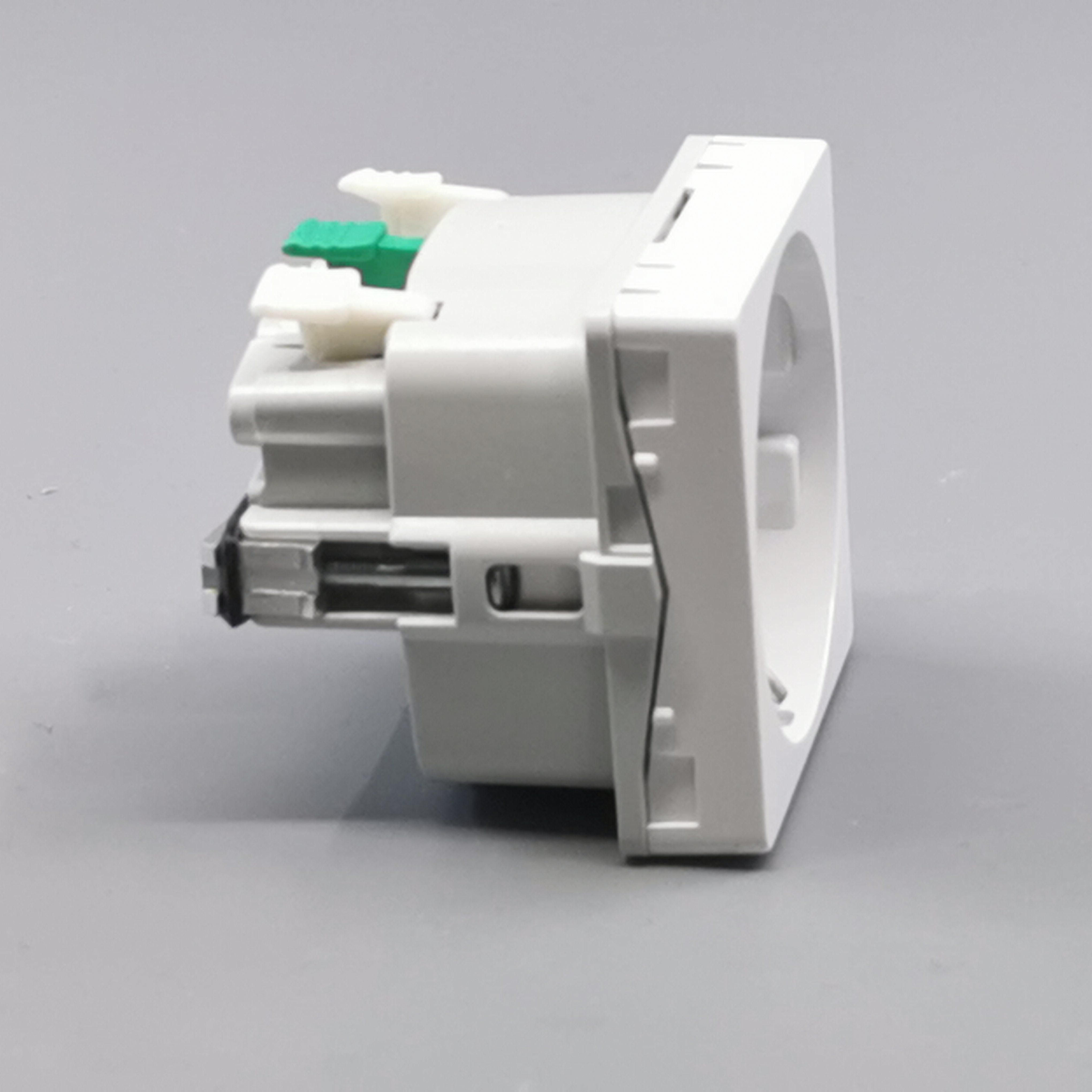 LK Fuga stikkontakt med sidejord 1m - hvid