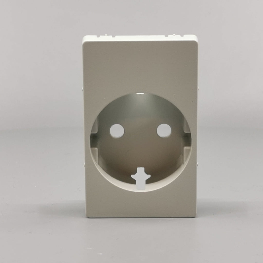 LK Fuga afdækning til 1½m stikkontakt med sidejord - lysegrå