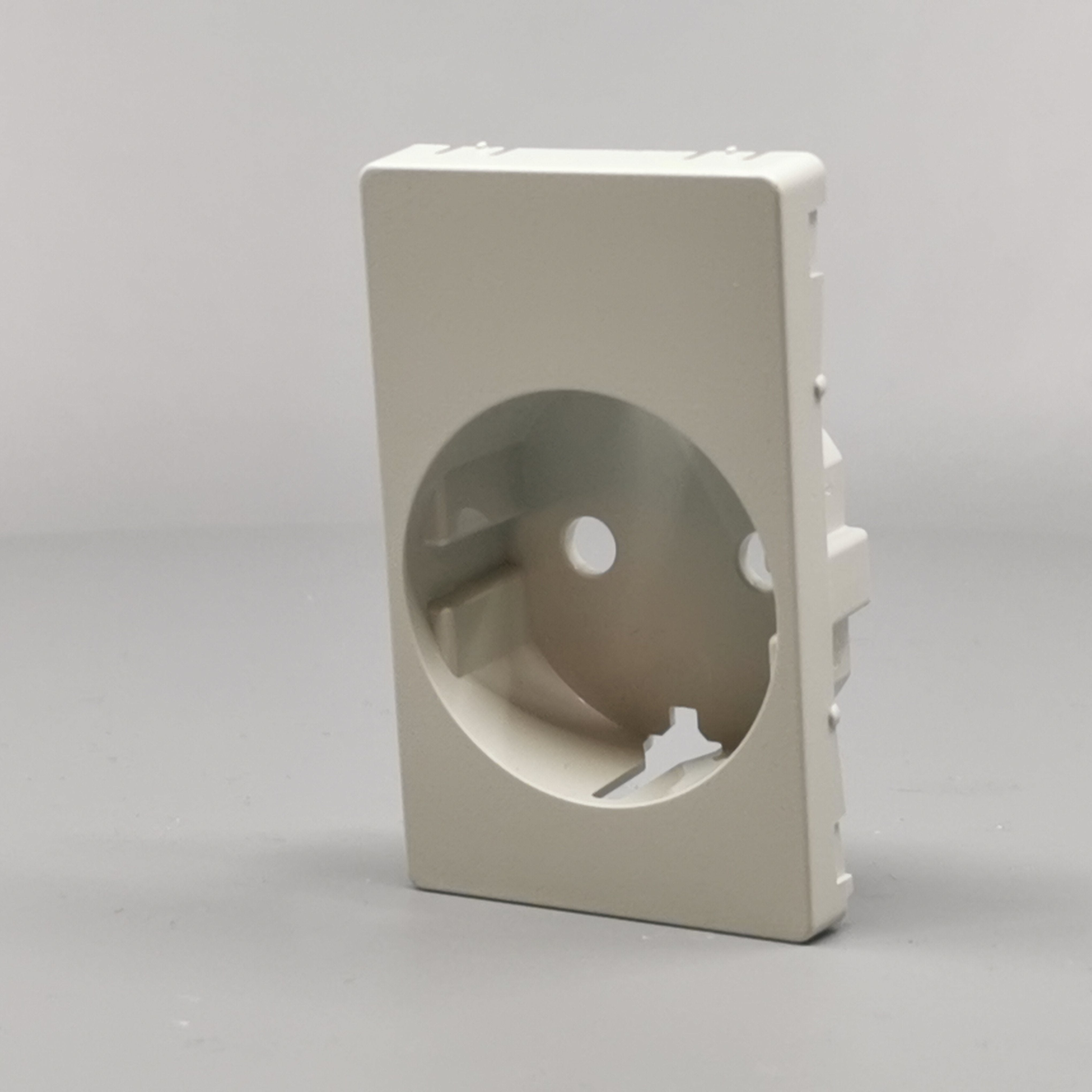 LK Fuga afdækning til 1½m stikkontakt med sidejord - lysegrå