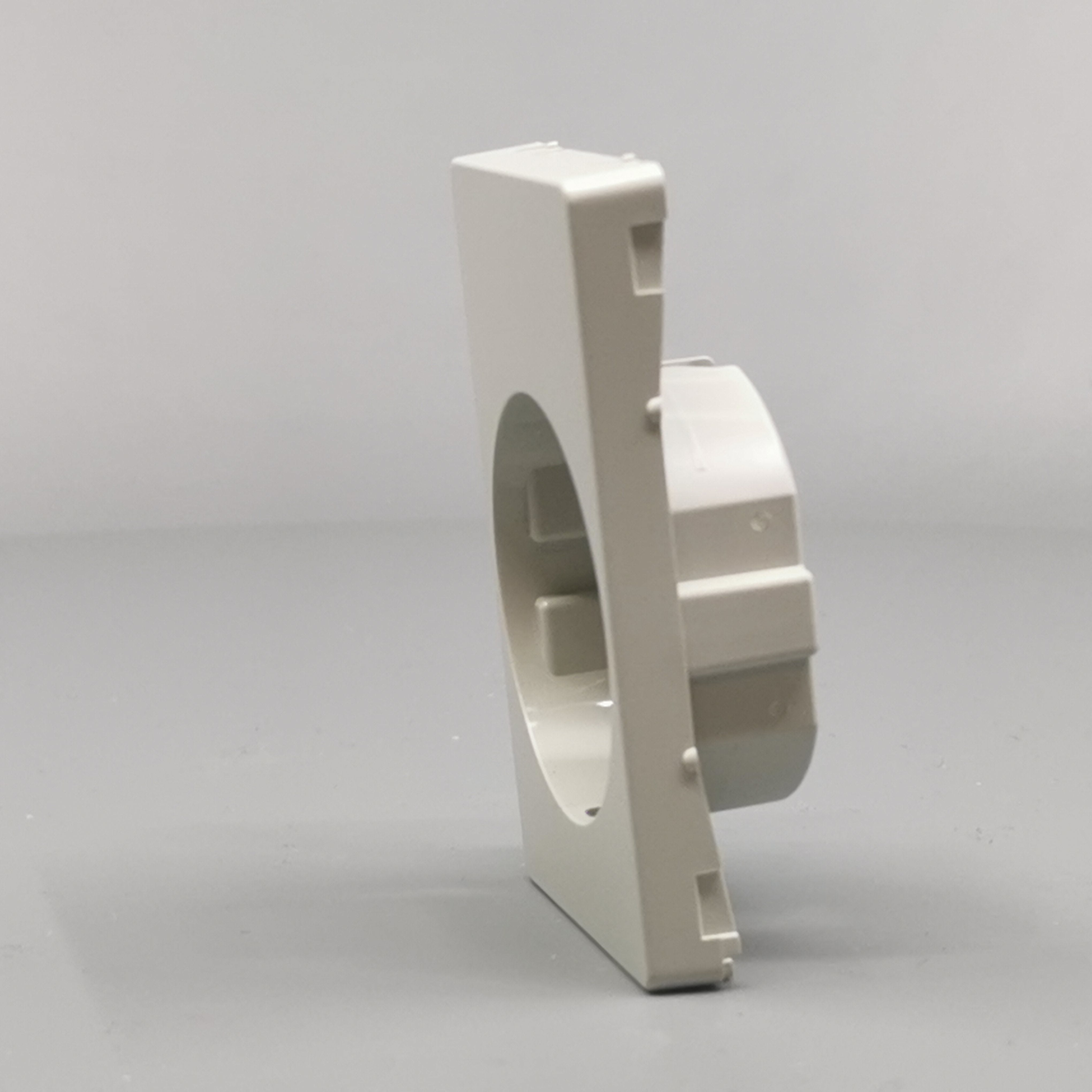 LK Fuga afdækning til 1½m stikkontakt med sidejord - lysegrå