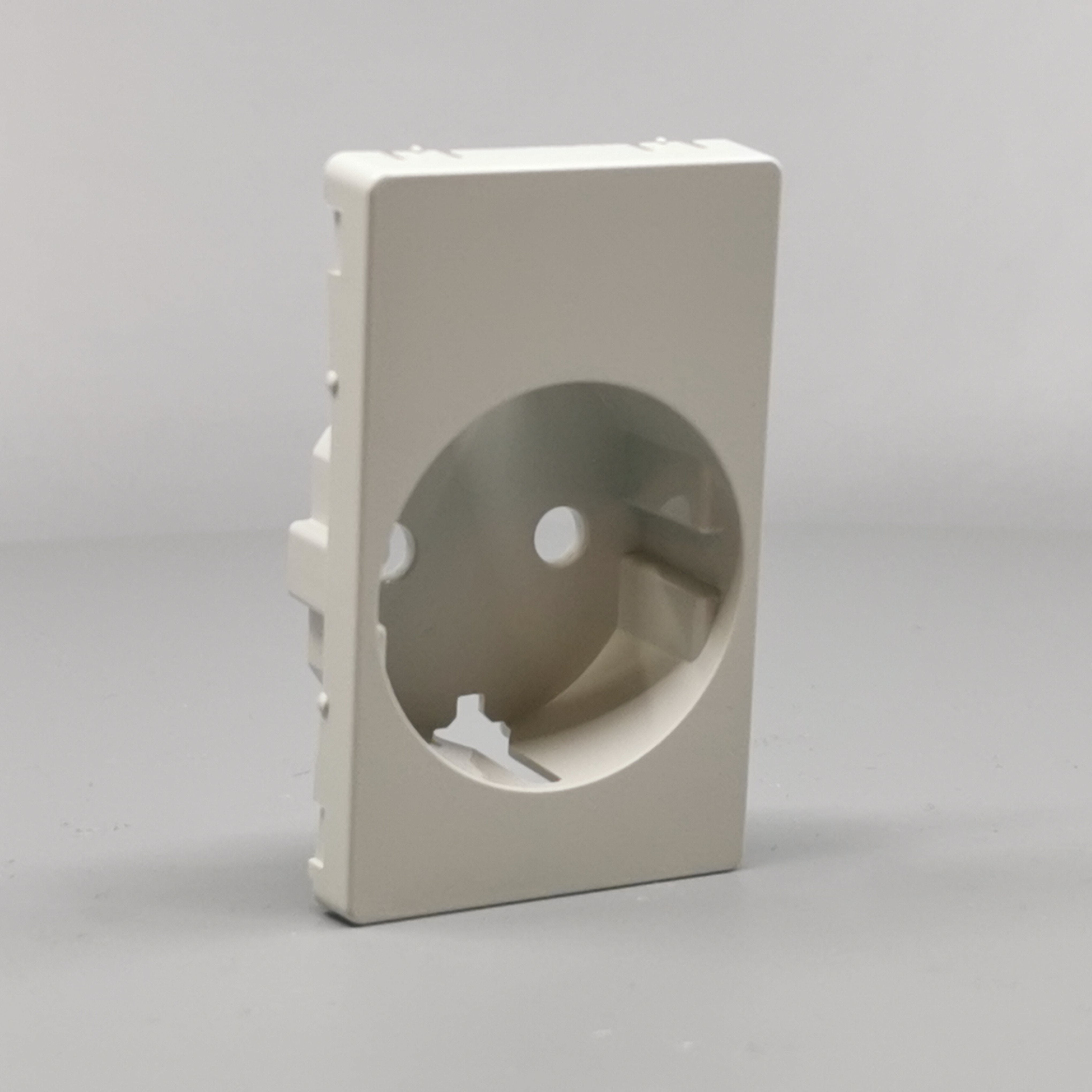 LK Fuga afdækning til 1½m stikkontakt med sidejord - lysegrå