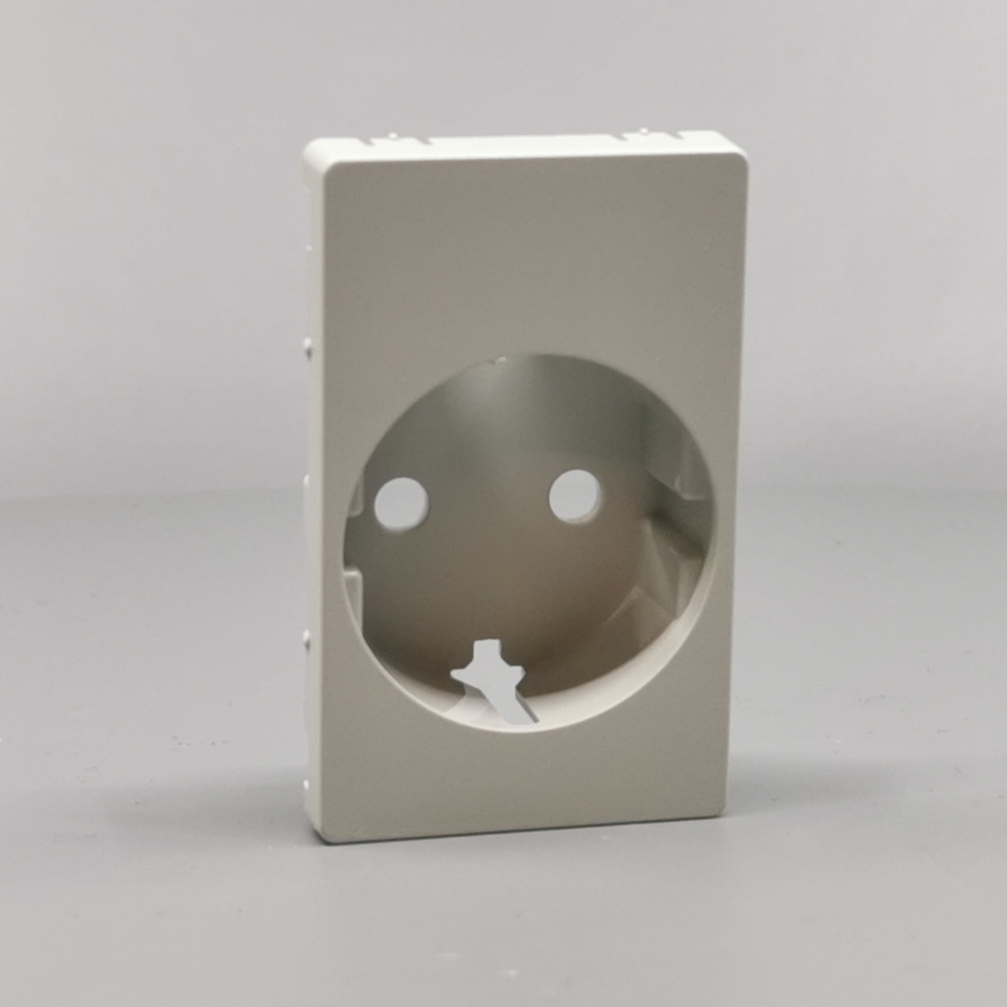 LK Fuga afdækning til 1½m stikkontakt med sidejord - lysegrå