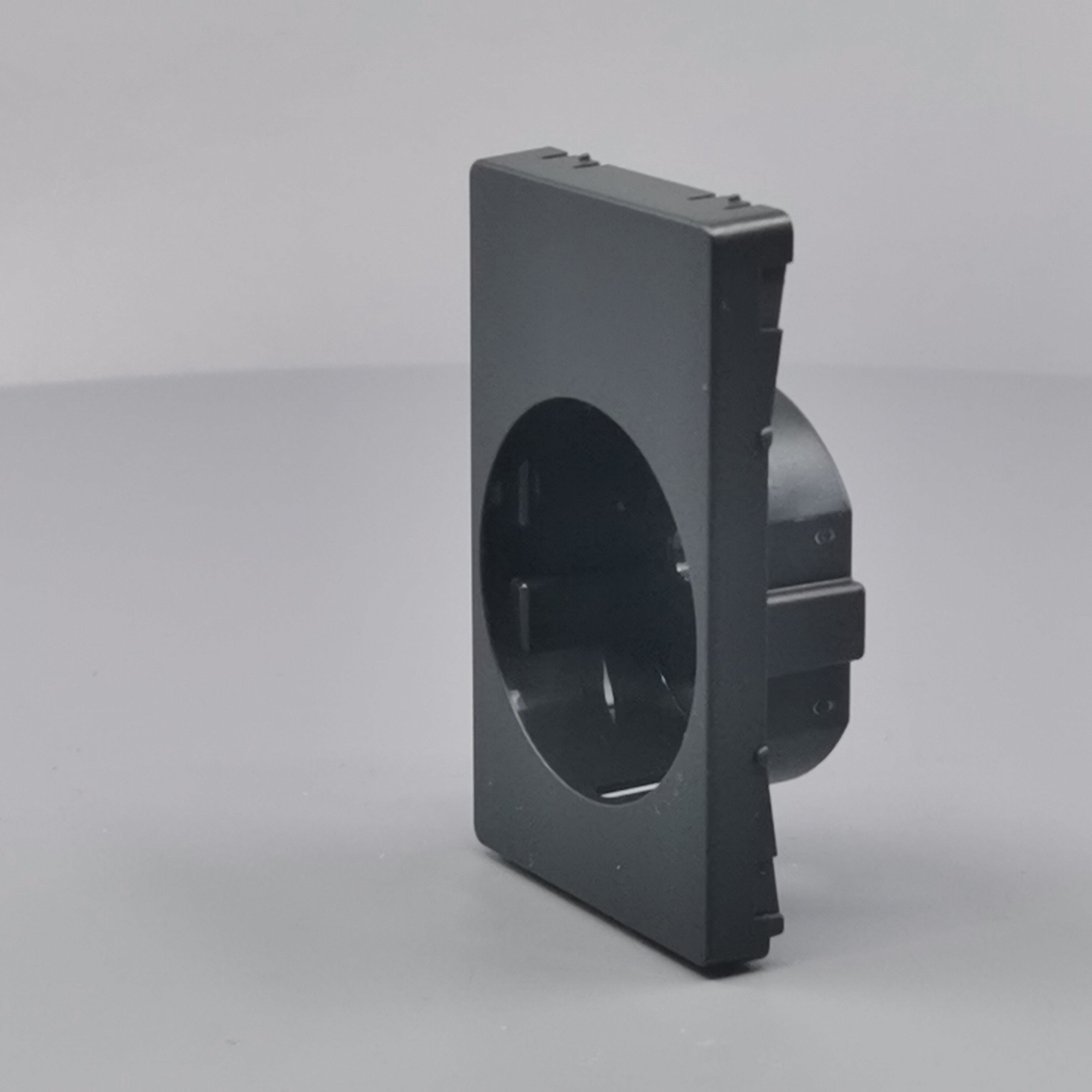 LK Fuga afdækning til 1½m stikkontakt med sidejord - koksgrå