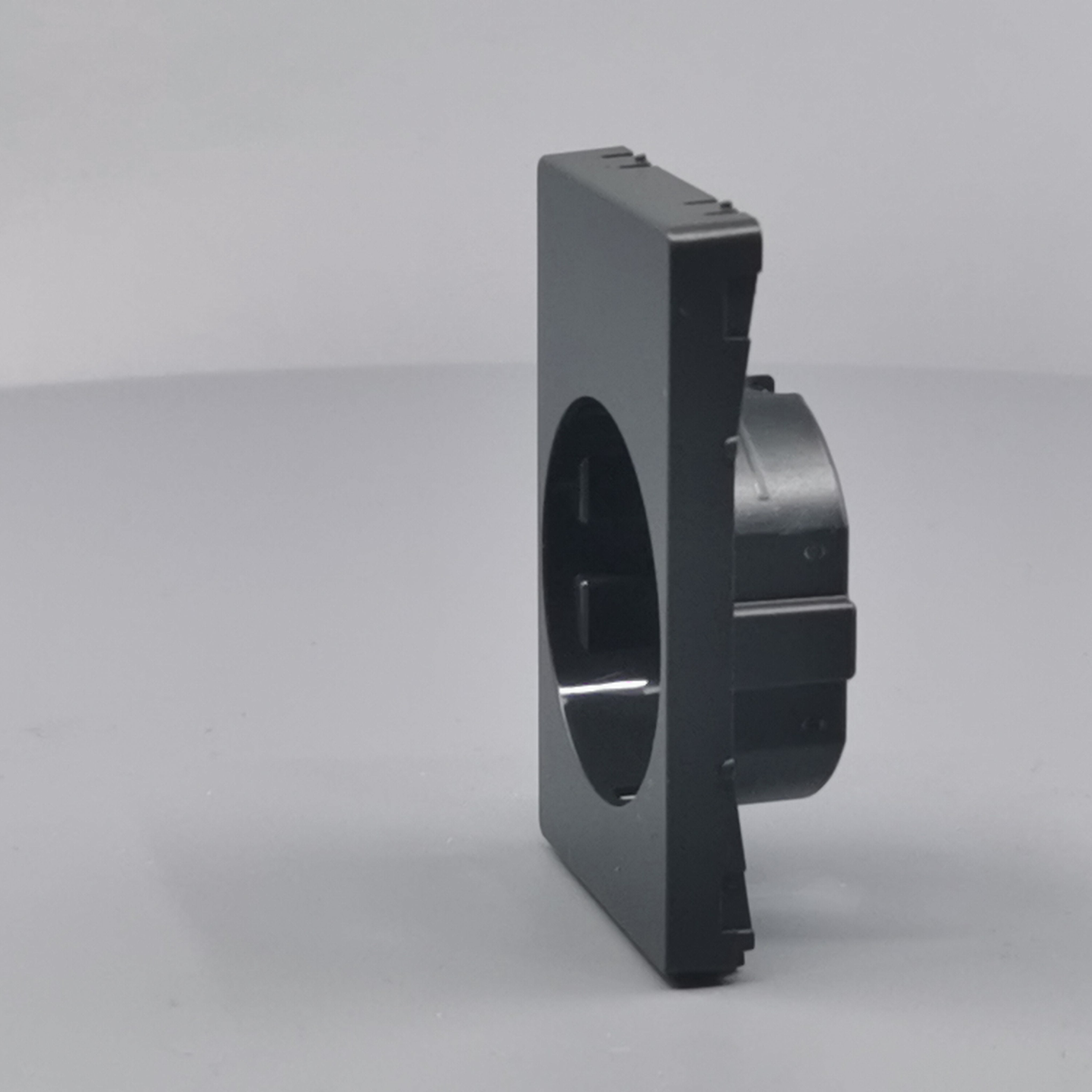 LK Fuga afdækning til 1½m stikkontakt med sidejord - koksgrå