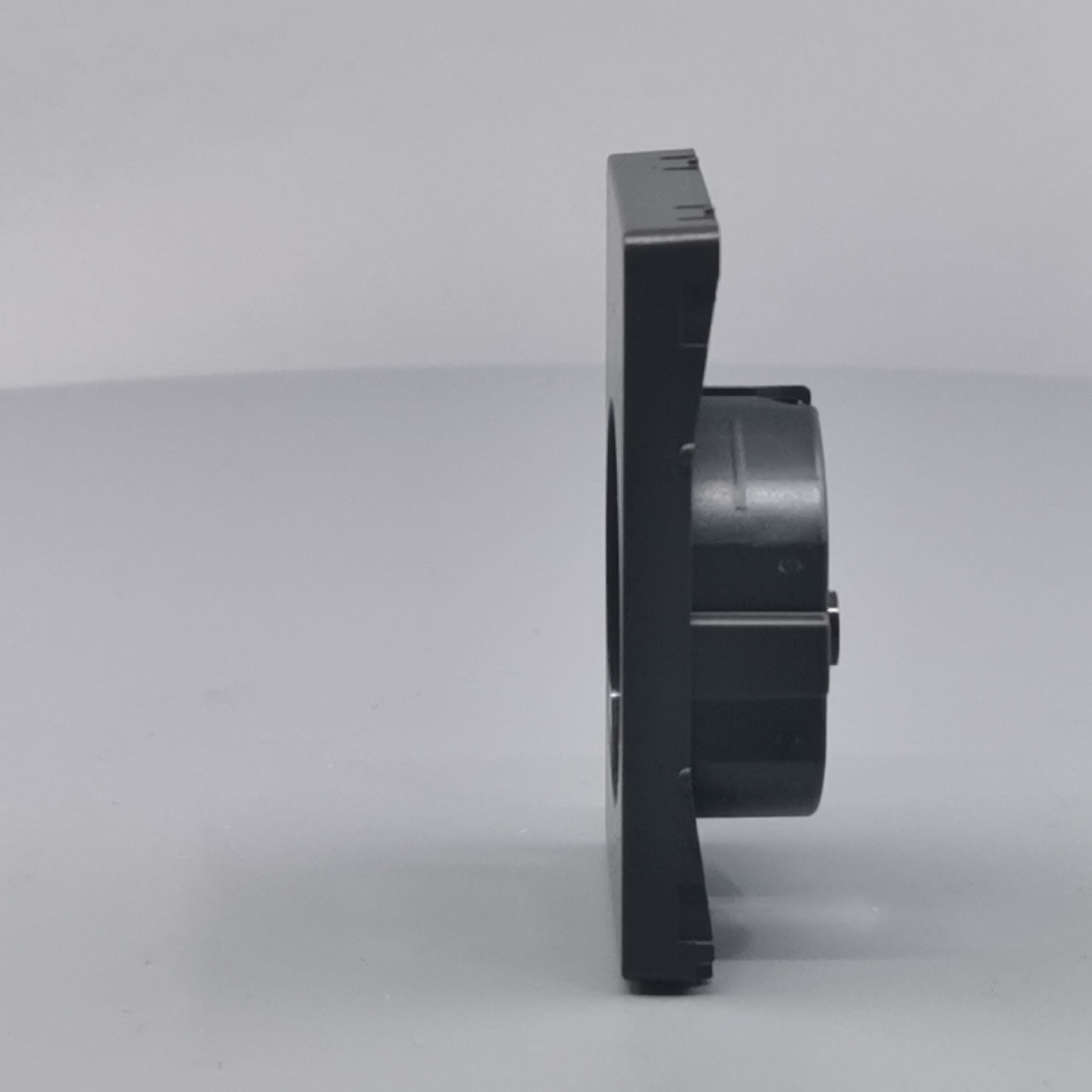 LK Fuga afdækning til 1½m stikkontakt med sidejord - koksgrå