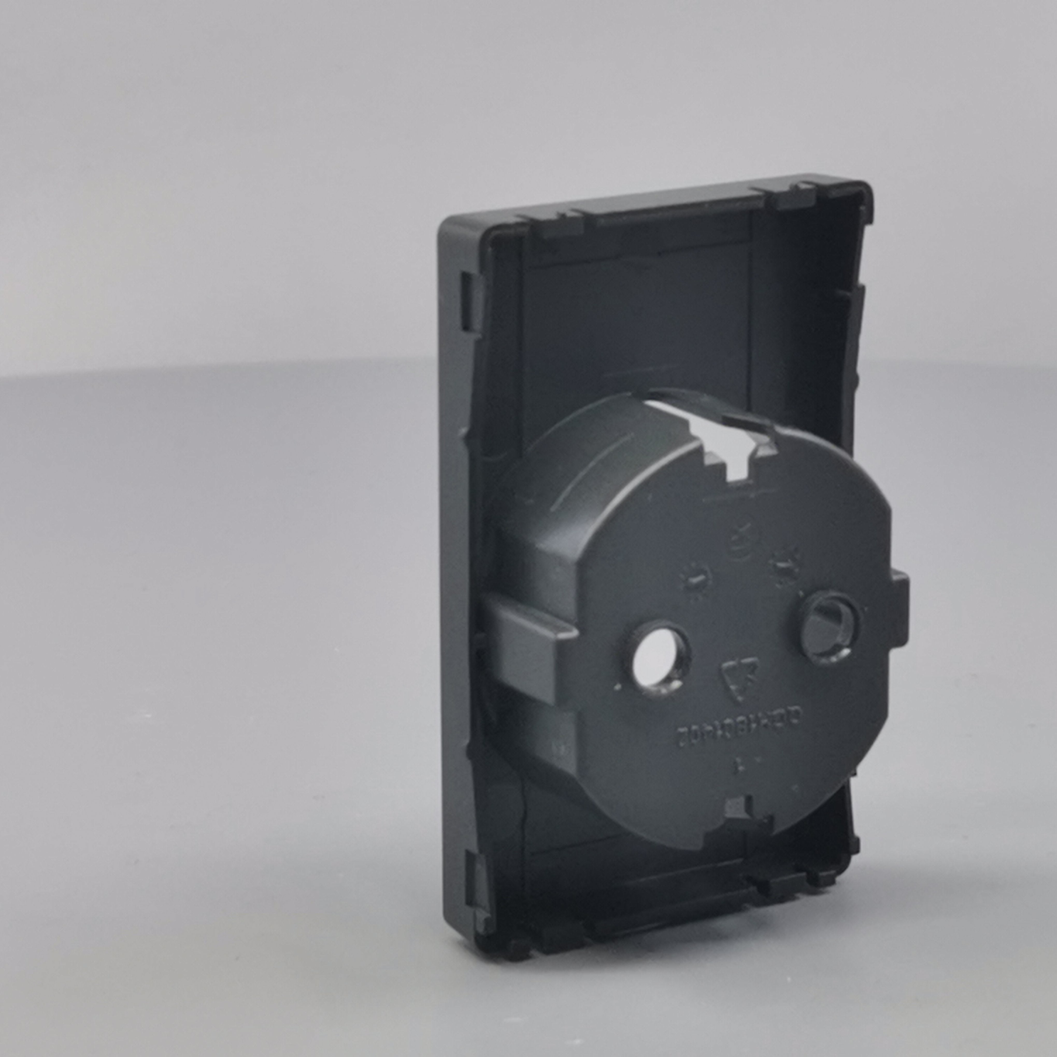 LK Fuga afdækning til 1½m stikkontakt med sidejord - koksgrå