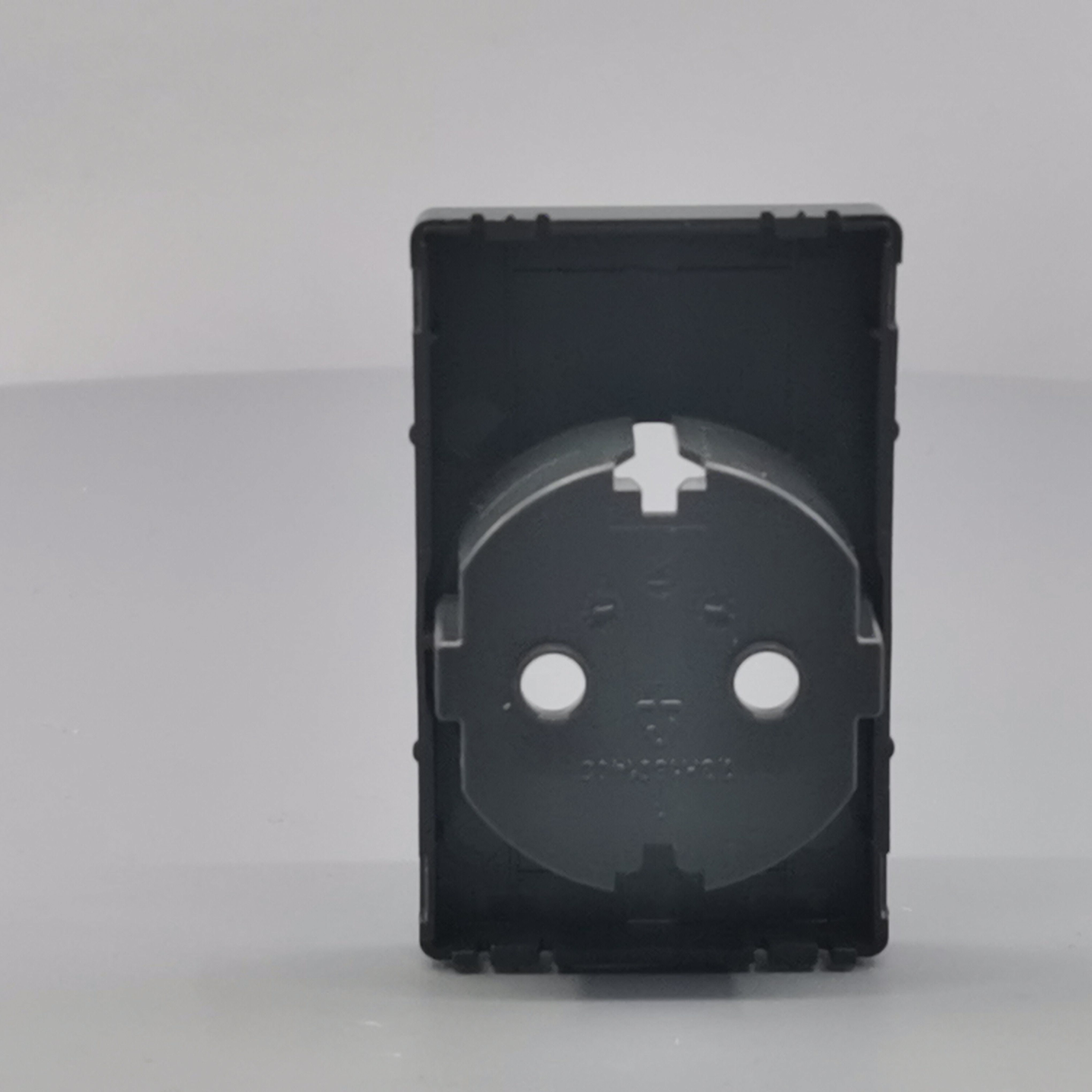 LK Fuga afdækning til 1½m stikkontakt med sidejord - koksgrå