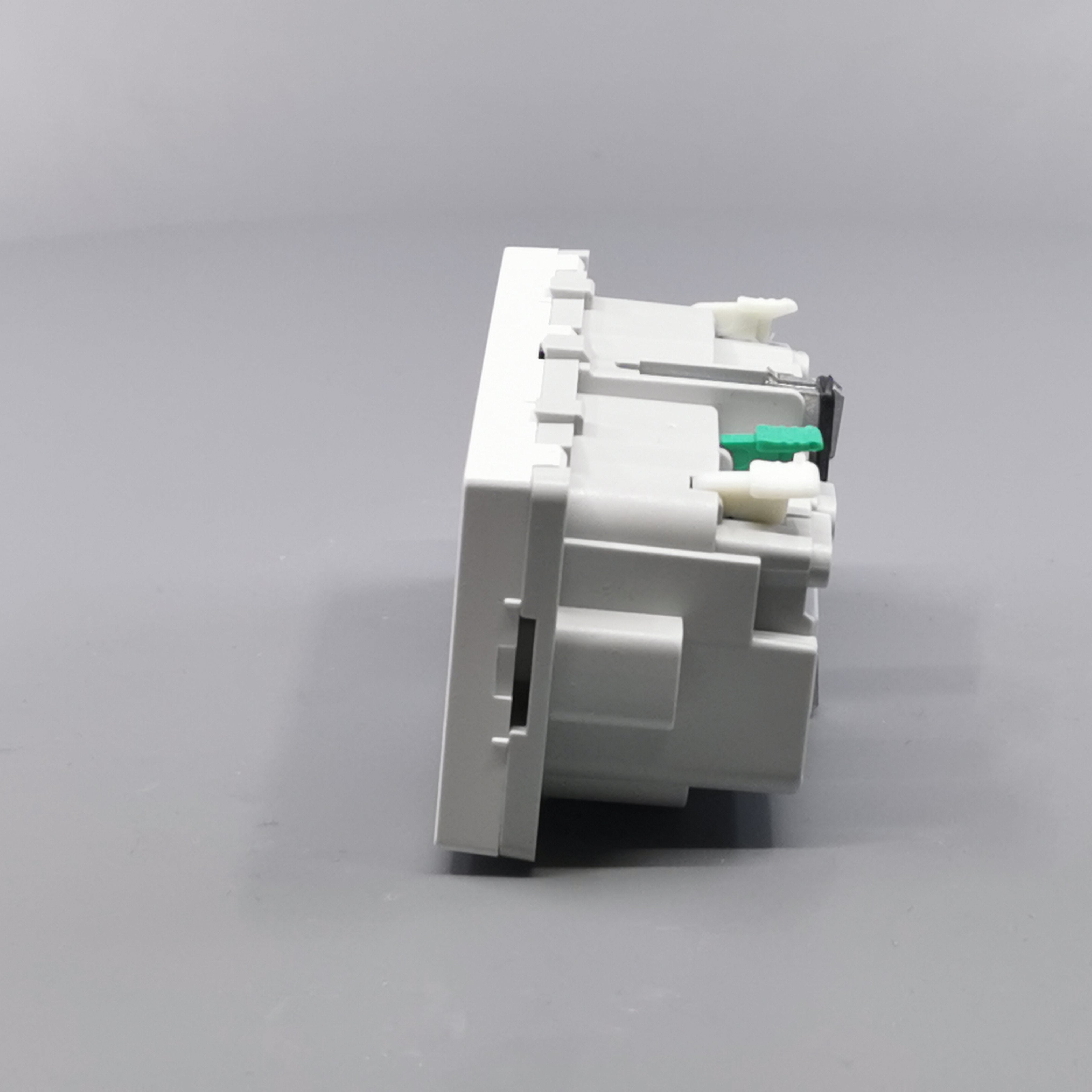 FUGA SIDE JORD DOBBELT STIKKONTAKT 2M HV