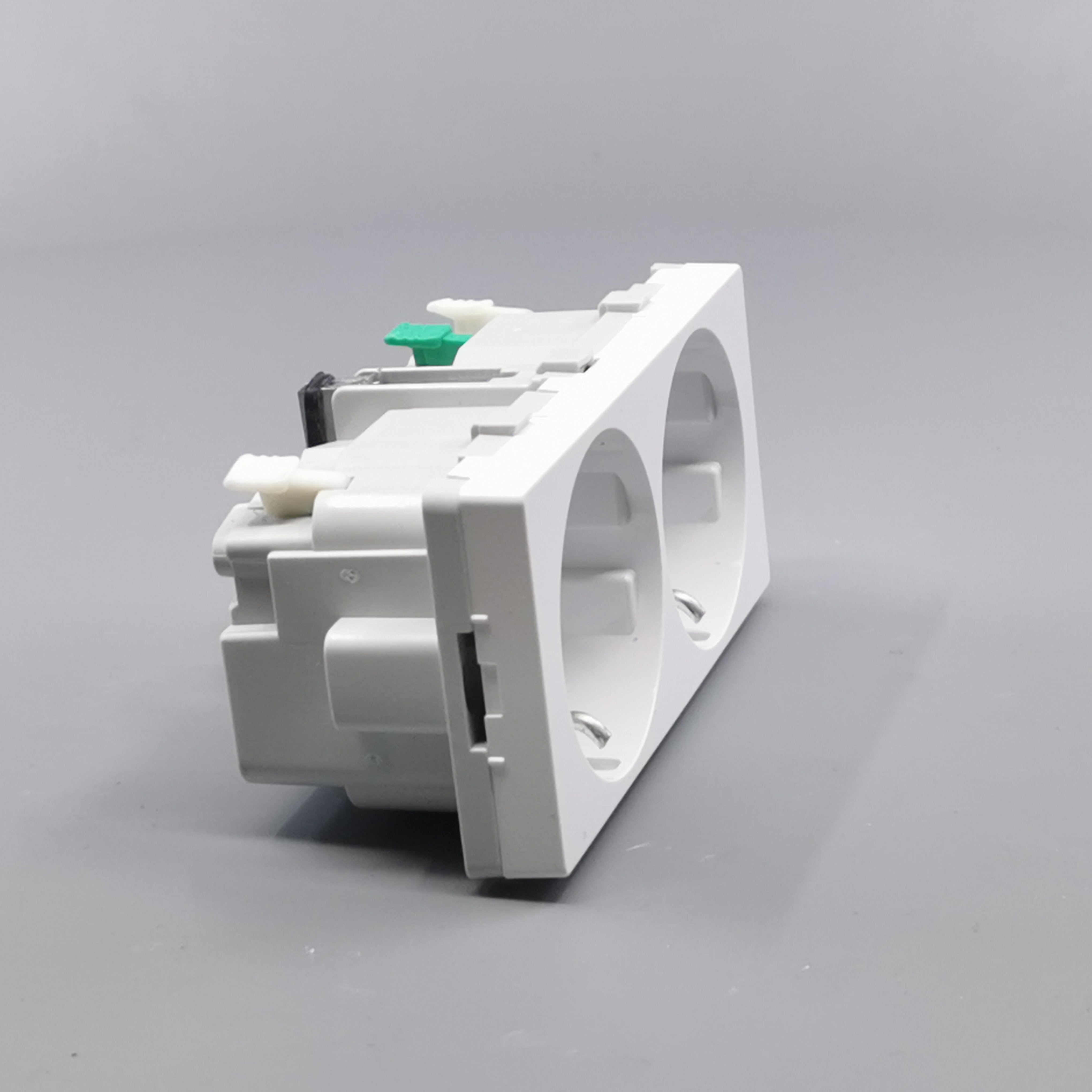 FUGA SIDE JORD DOBBELT STIKKONTAKT 2M HV