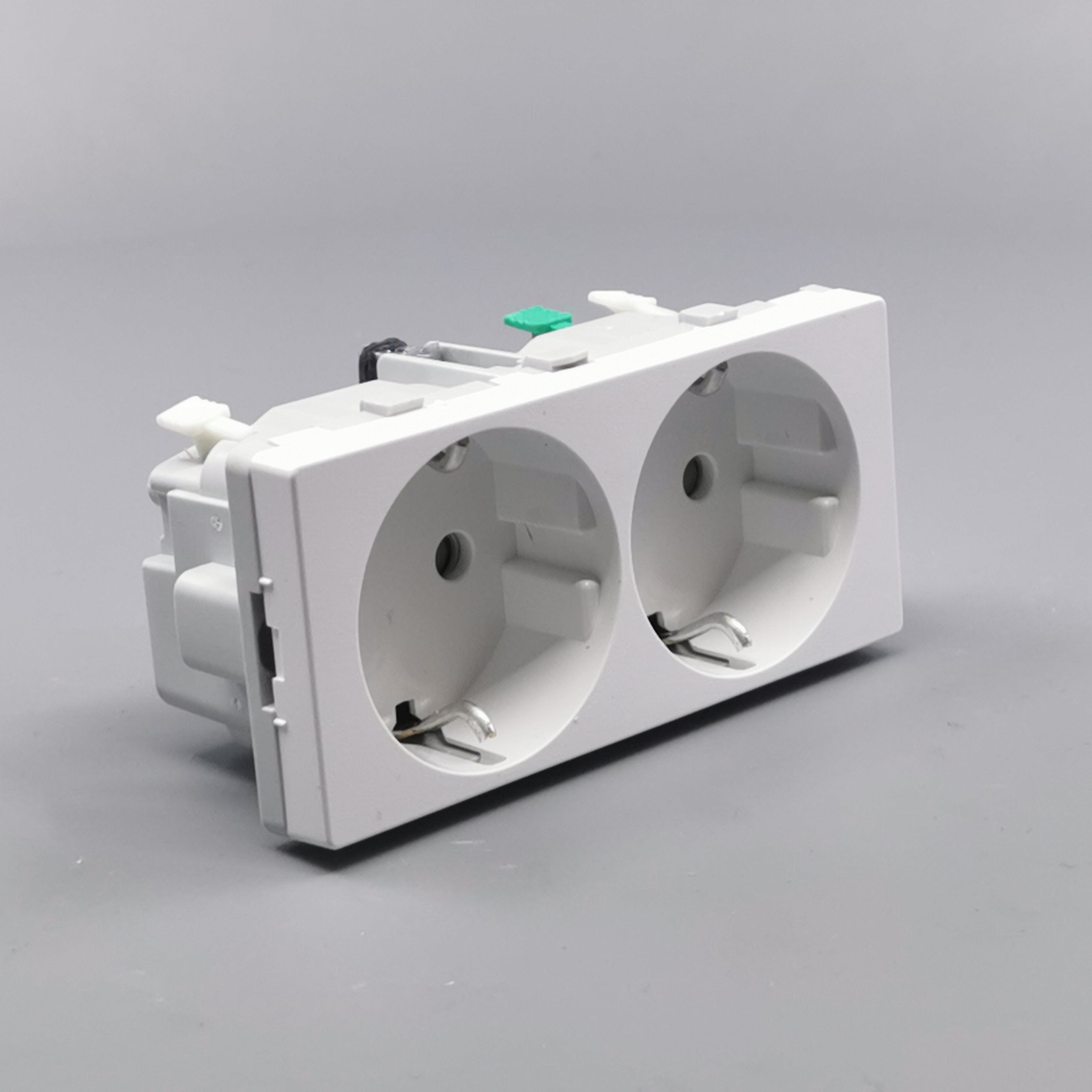 FUGA SIDE JORD DOBBELT STIKKONTAKT 2M HV