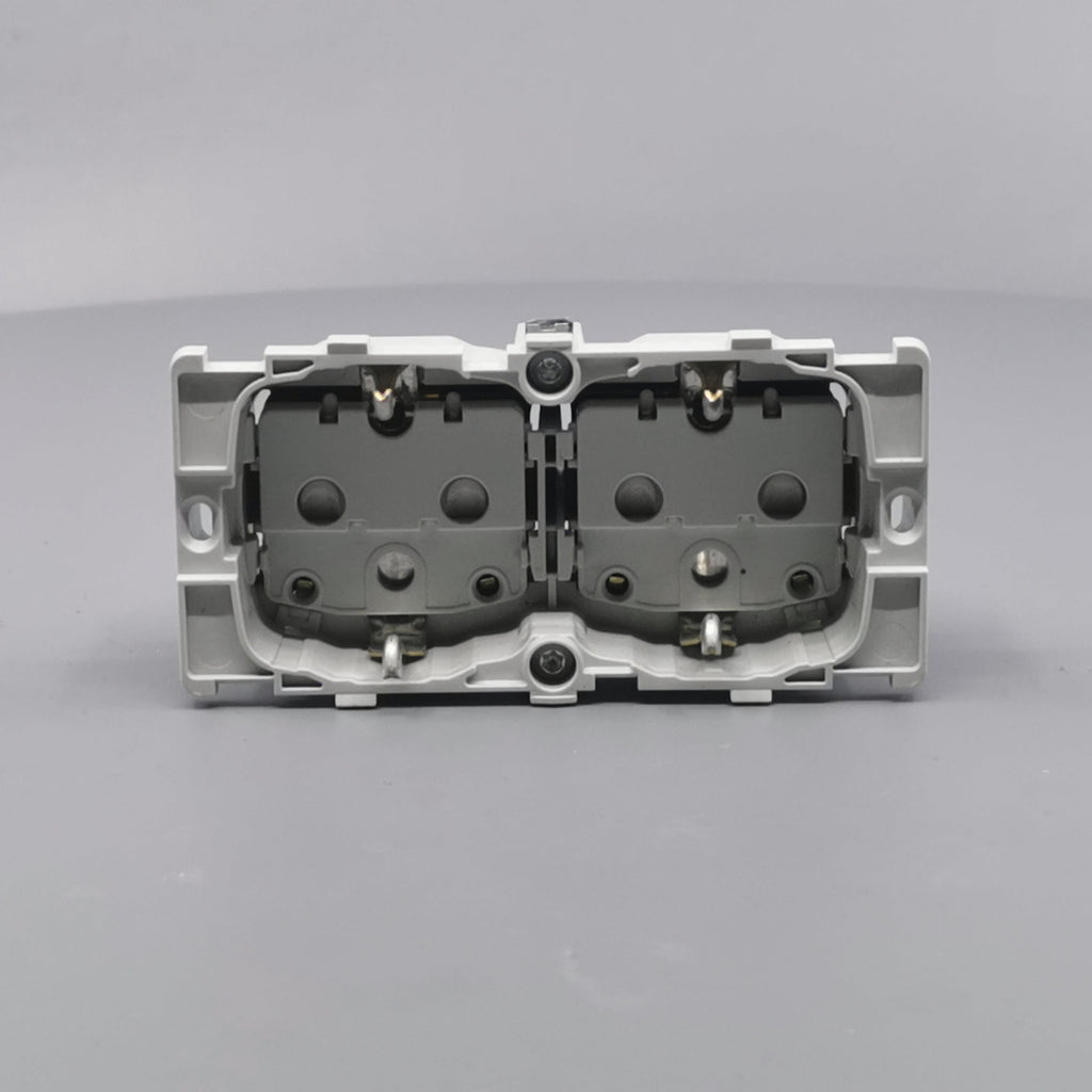 LK Fuga stikkontakt med sidejord 2m - uden afdækning