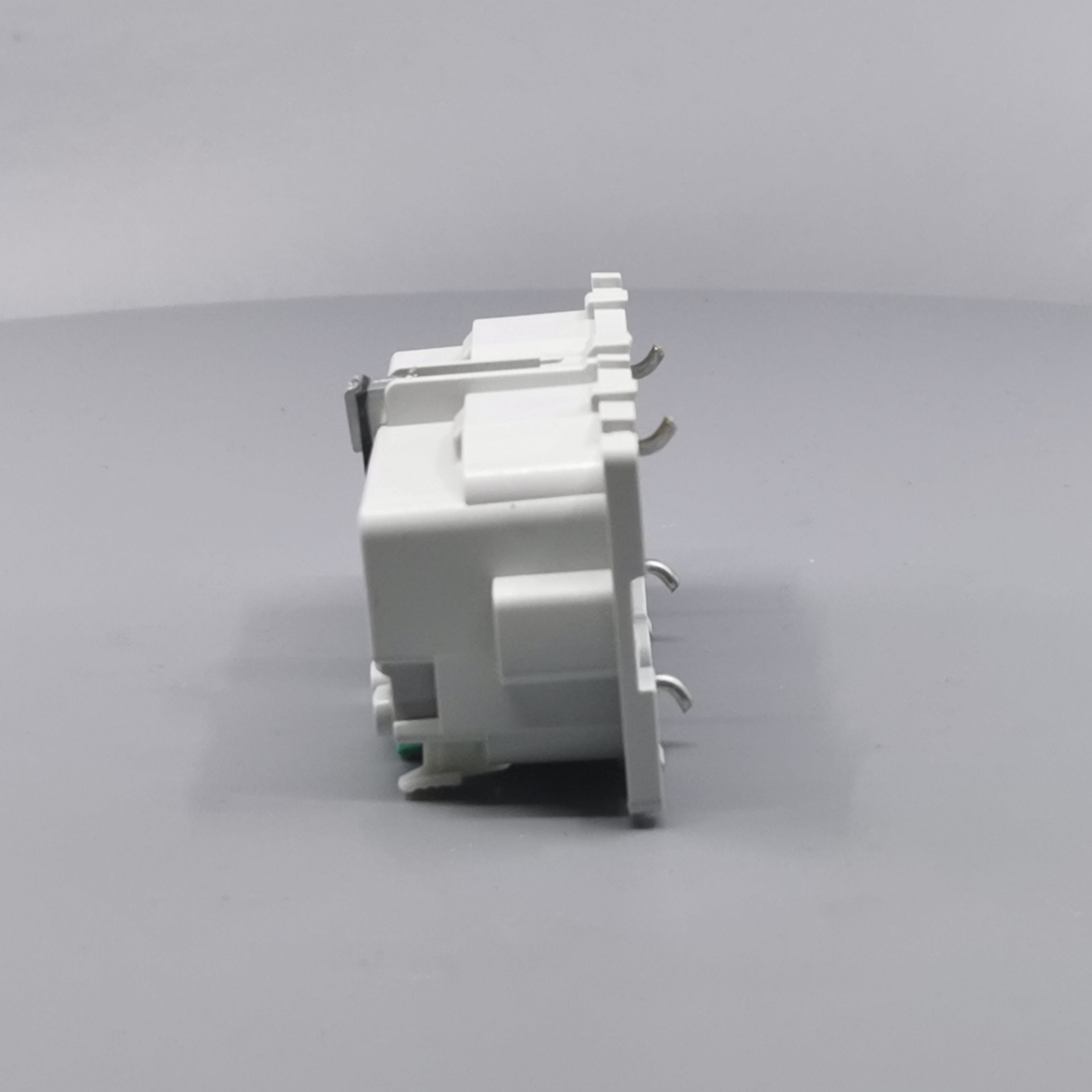 LK Fuga stikkontakt med sidejord 2m - uden afdækning