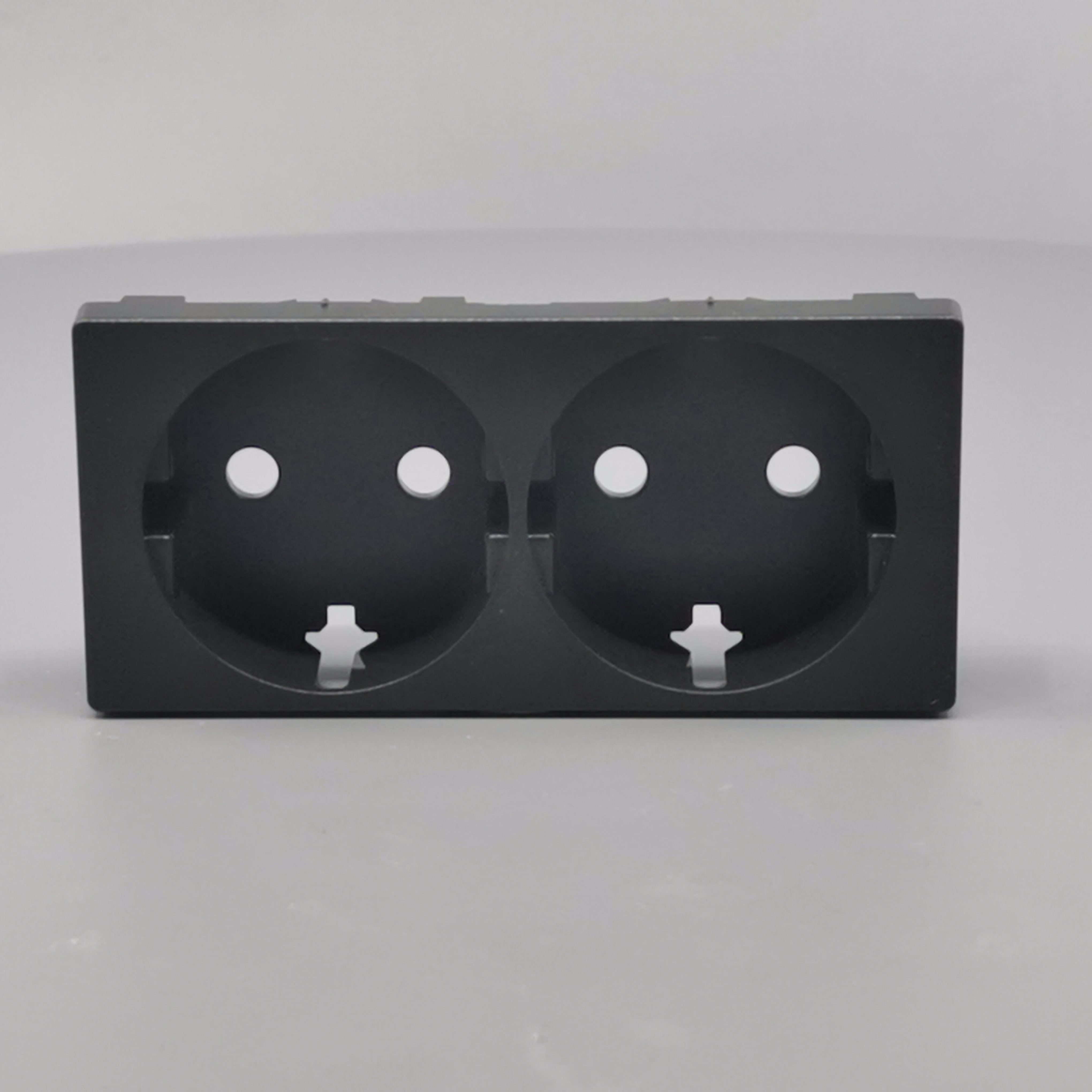 LK Fuga afdækning til 2m stikkontakt med sidejord - koksgrå