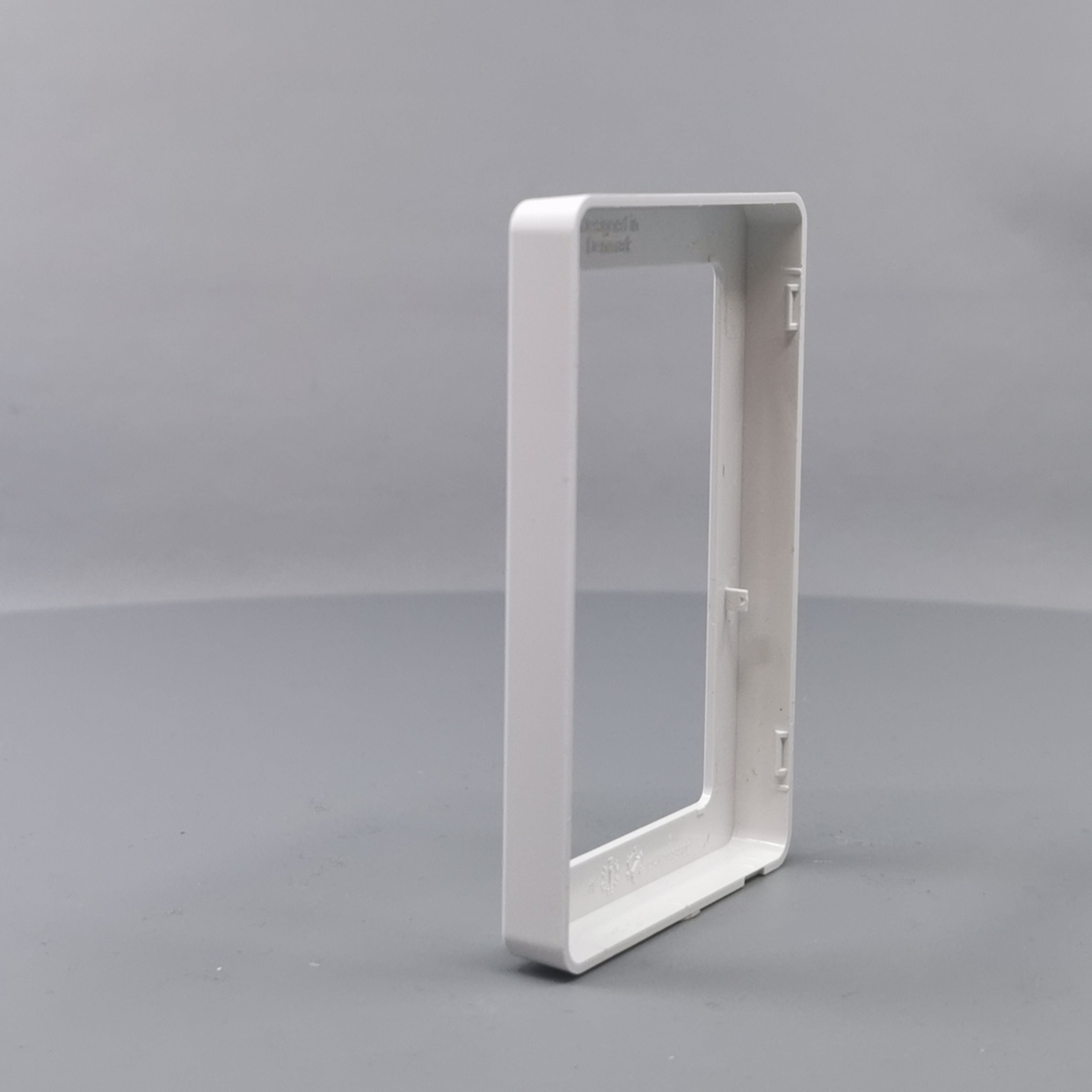 LK Fuga ramme BASE 63 2m - hvid