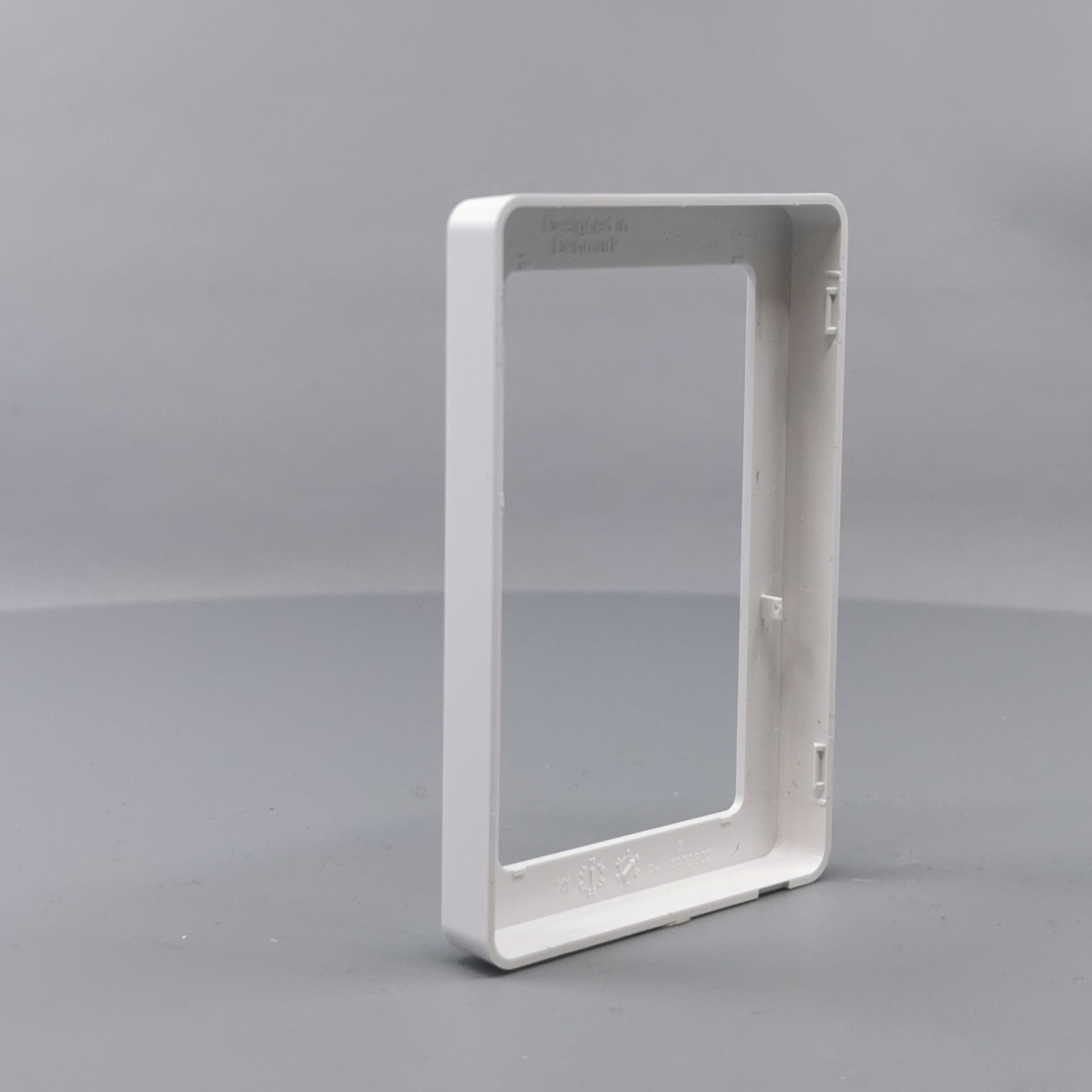 LK Fuga ramme BASE 63 2m - hvid