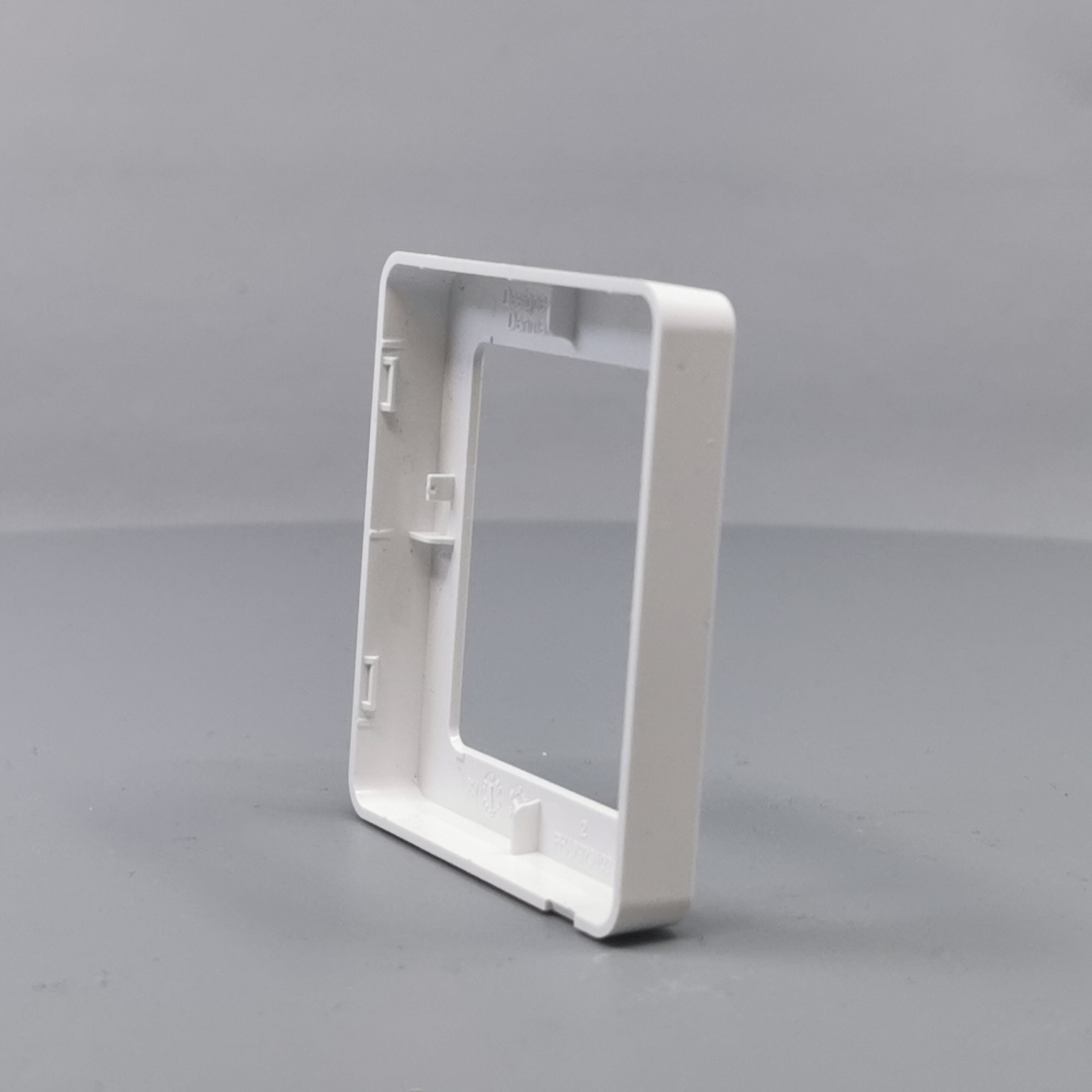 LK Fuga ramme BASE 63 1m - hvid