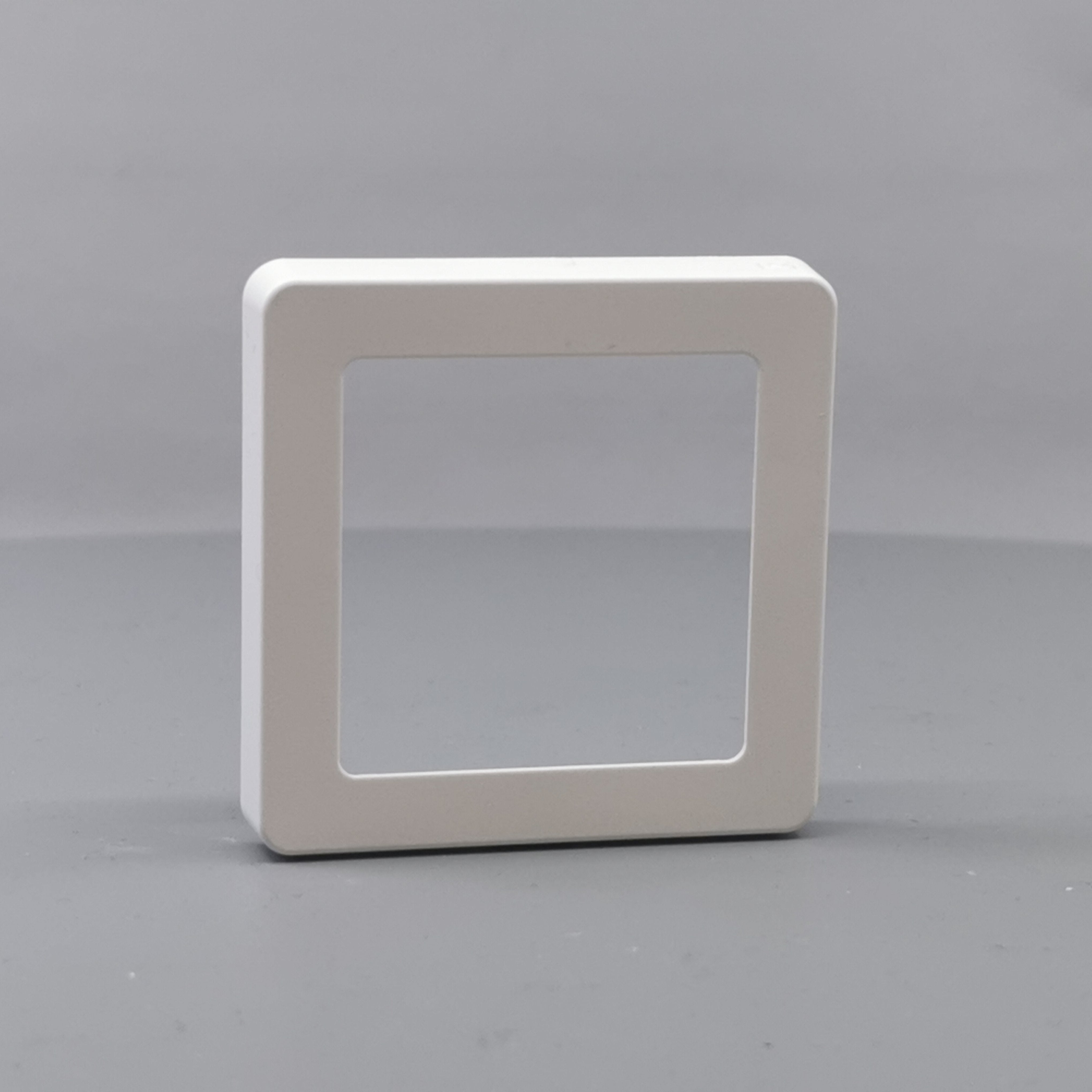 LK Fuga ramme BASE 63 1m - hvid