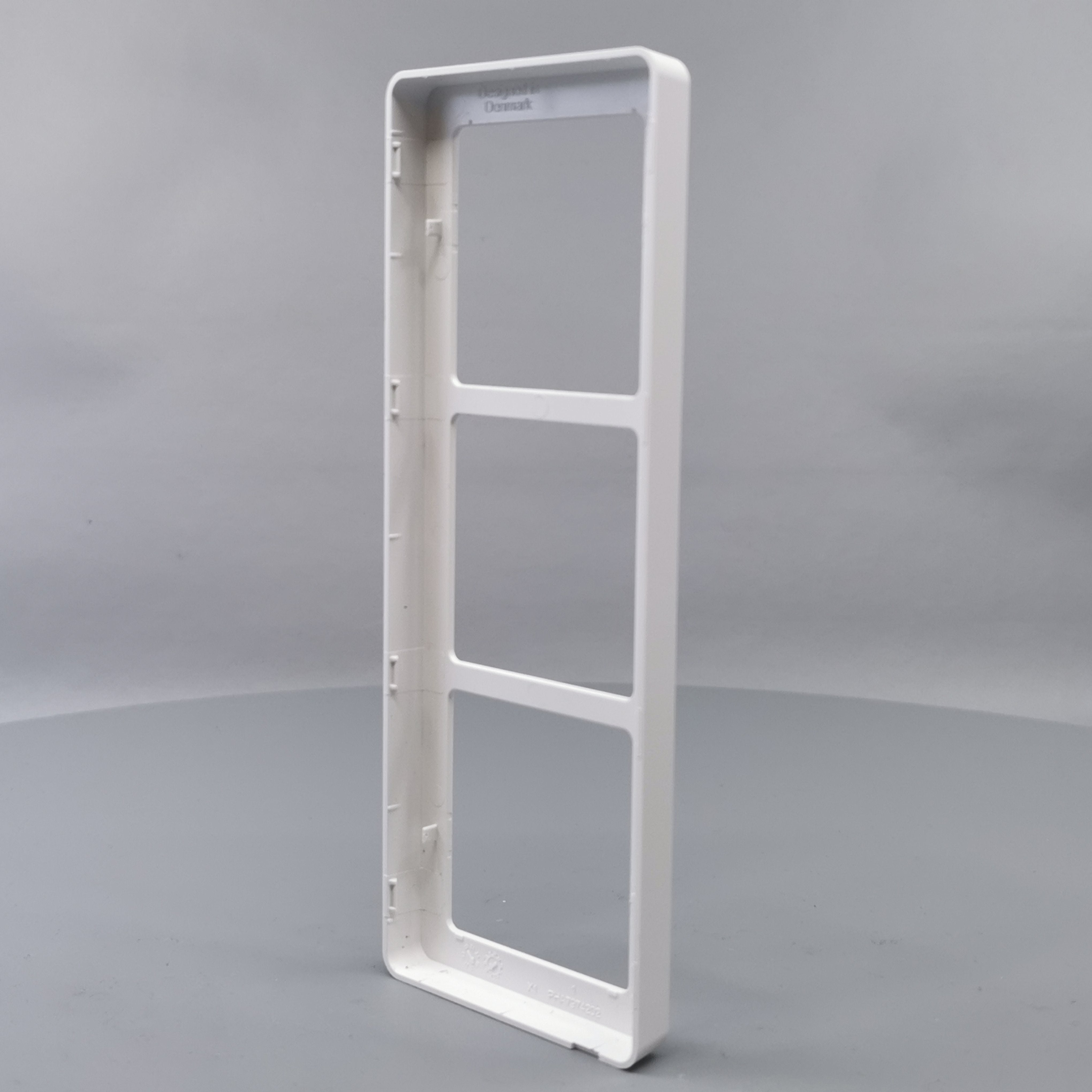 LK Fuga ramme BASE 63 3x1m - hvid