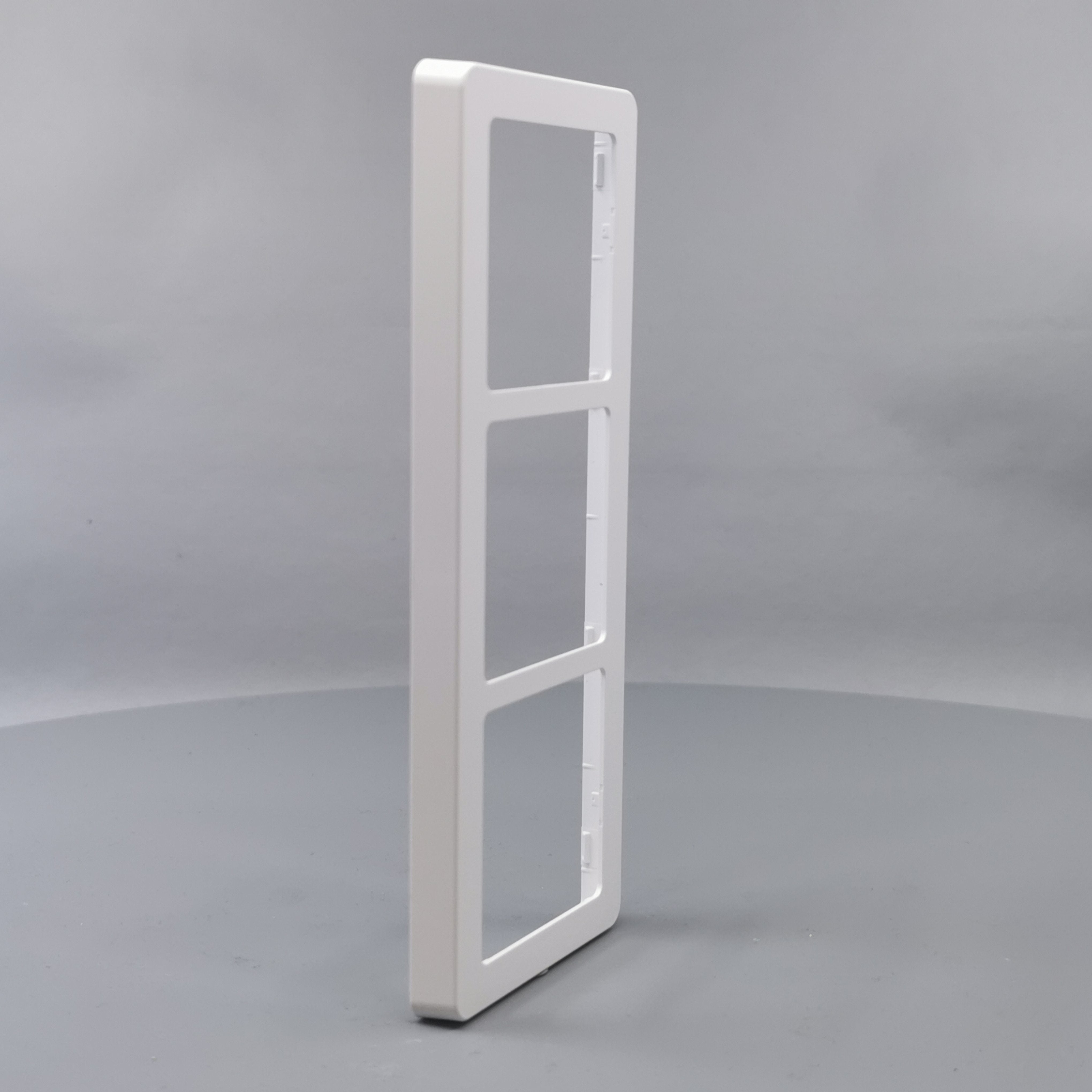 LK Fuga ramme BASE 63 3x1m - hvid