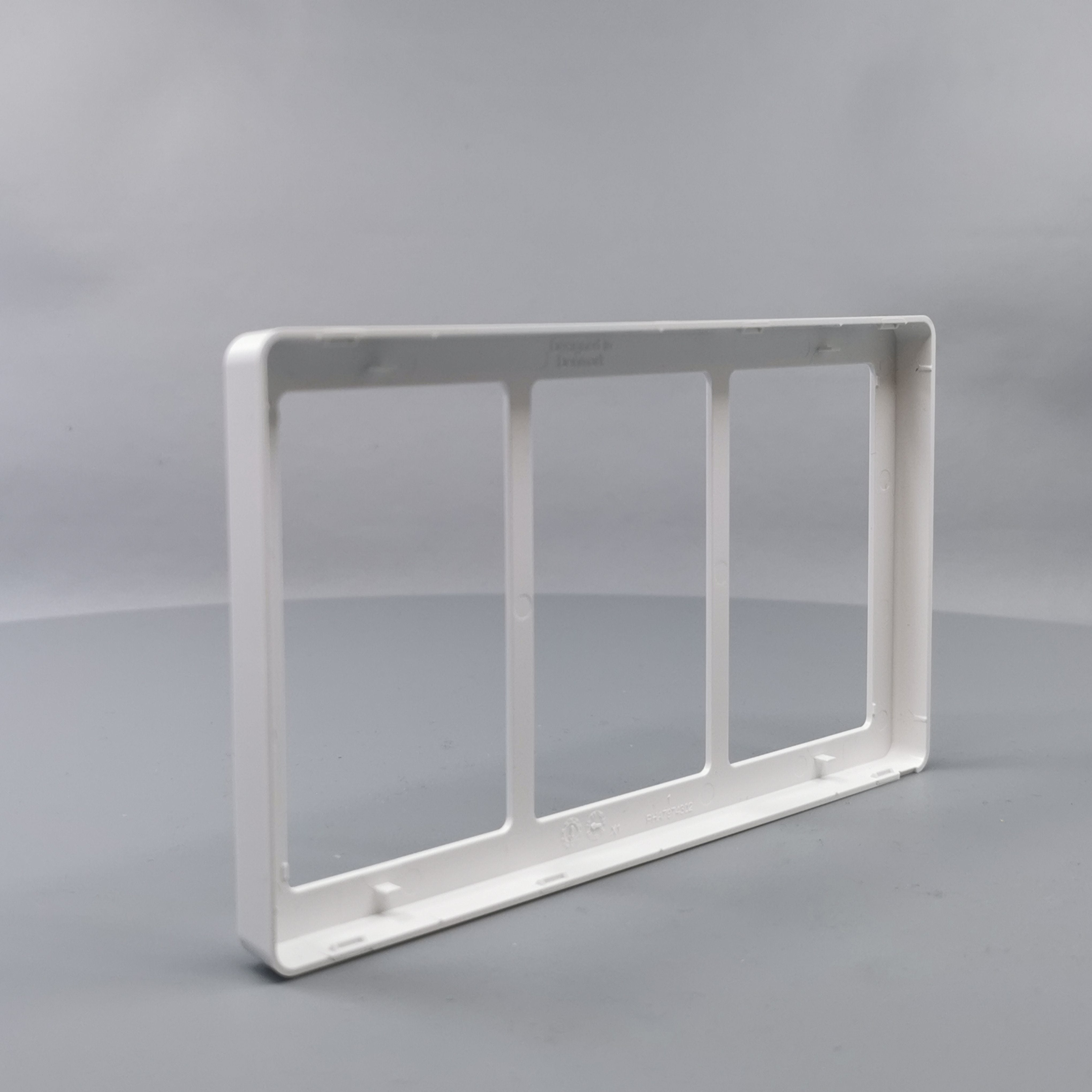 LK Fuga ramme BASE 63 3x1½m - hvid