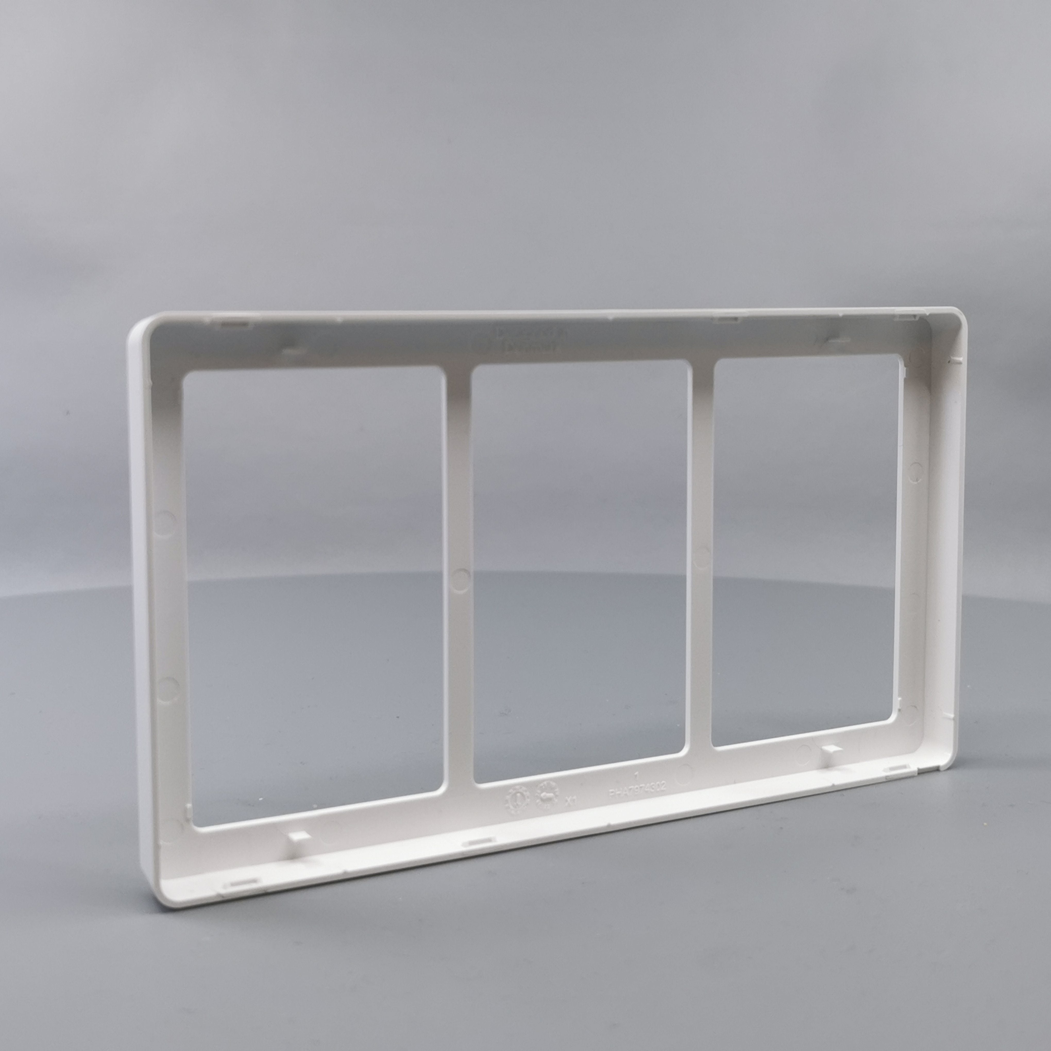 LK Fuga ramme BASE 63 3x1½m - hvid