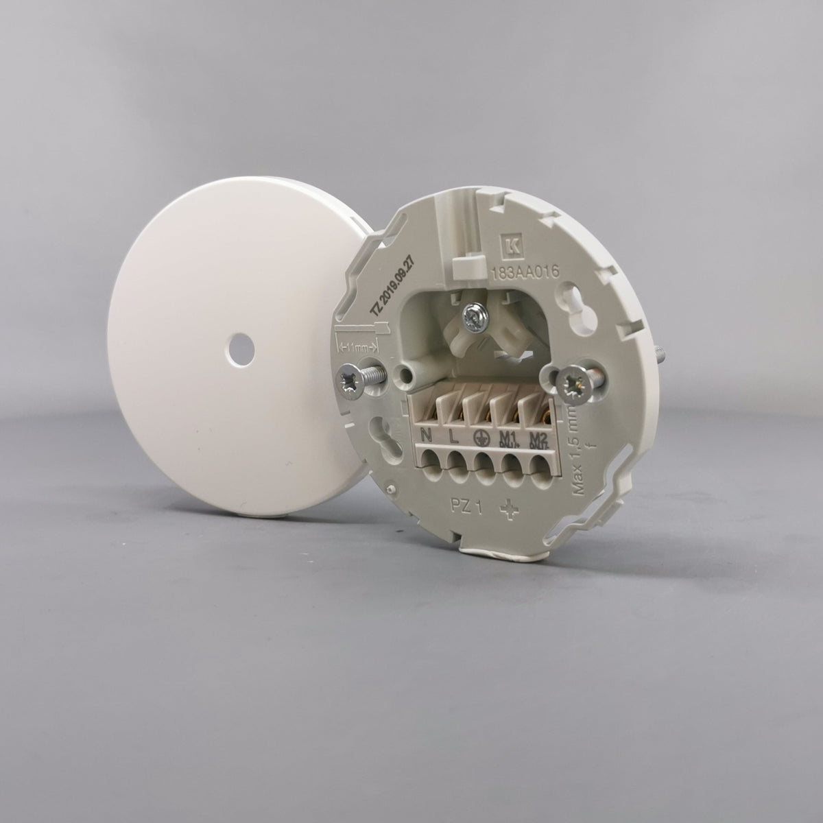 Lampeudtag Ø83mm. 5P Hvid (Ny model) (360° frame 3)