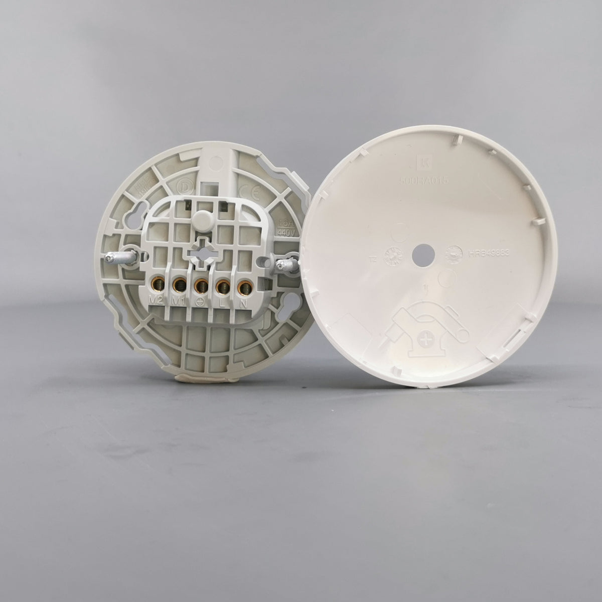 Lampeudtag Ø83mm. 5P Hvid (Ny model) (360° frame 13)