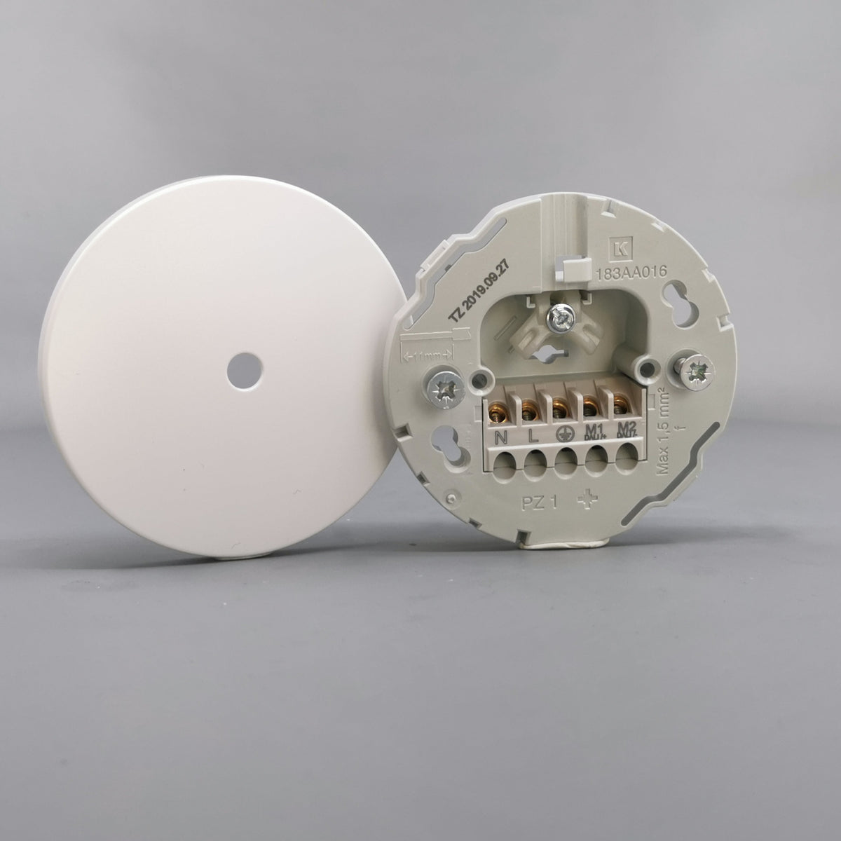 Lampeudtag Ø83mm. 5P Hvid (Ny model) (360° frame 24)