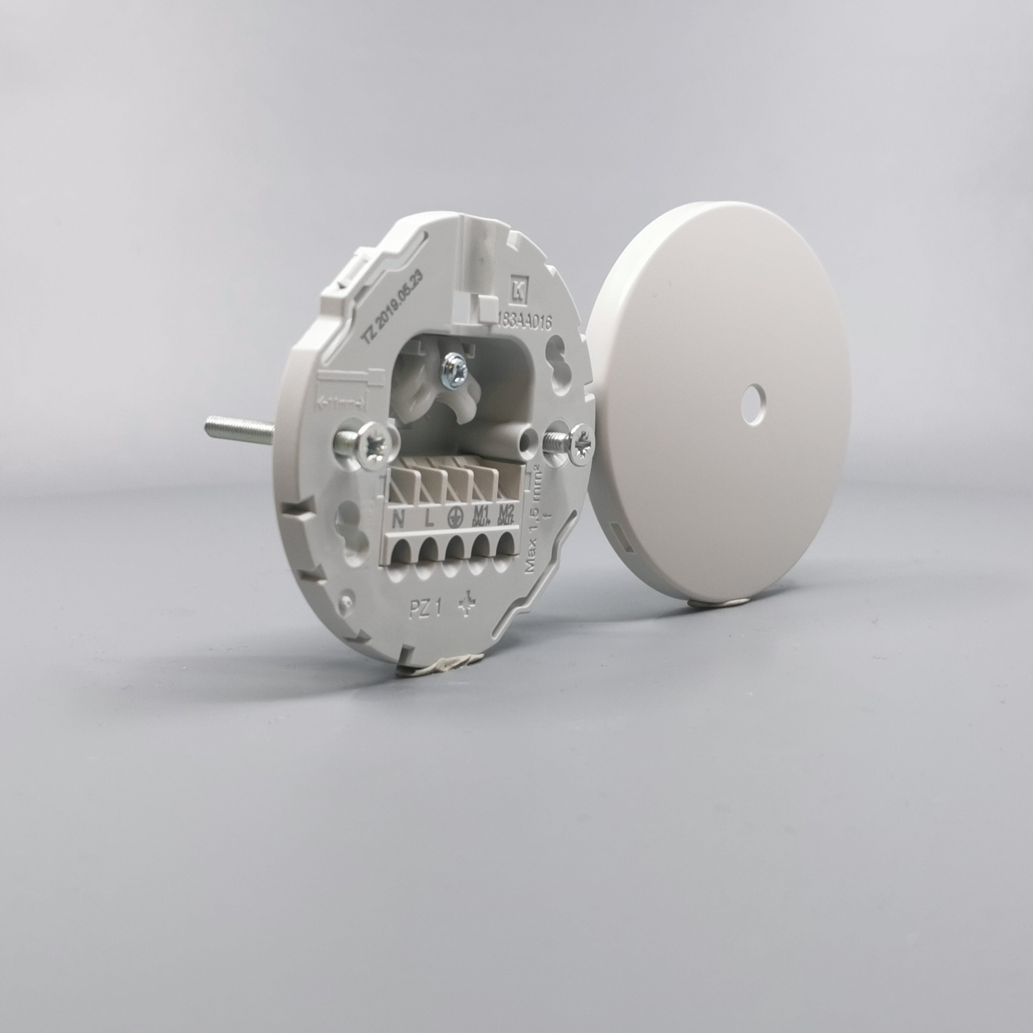 Lampeudtag Ø83mm. 5P Lysegrå (Ny model)