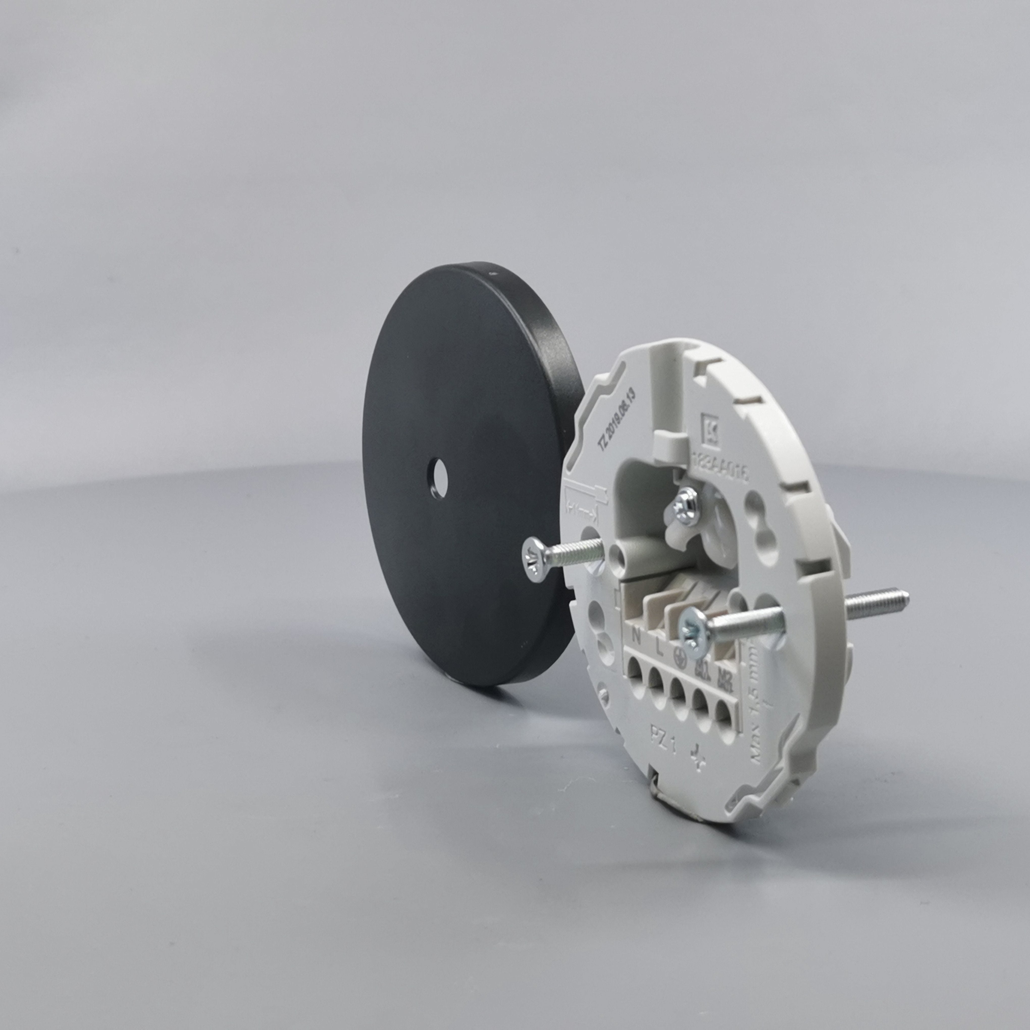 Lampeudtag Ø83mm. 5P Koksgrå (Ny model)