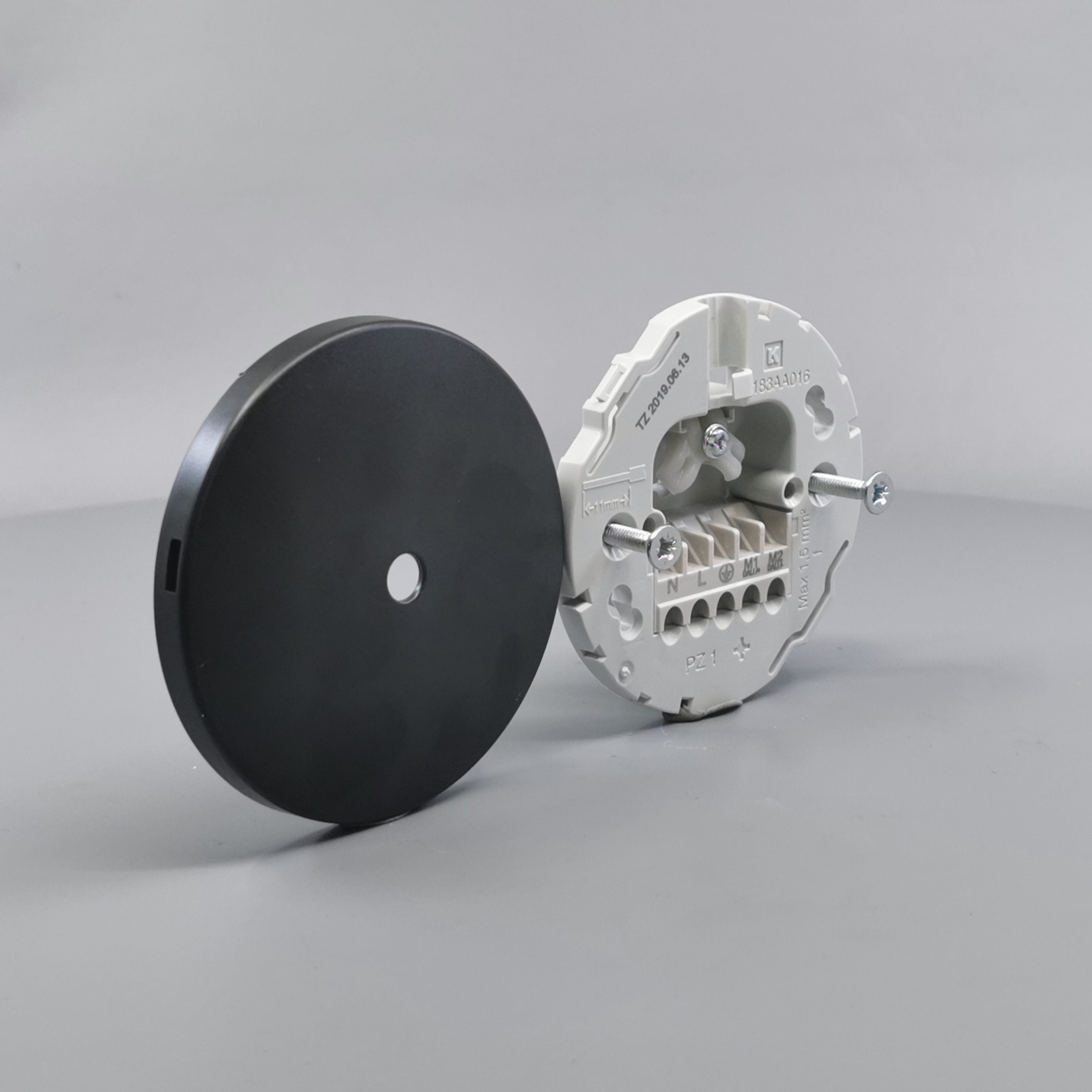 Lampeudtag Ø83mm. 5P Koksgrå (Ny model)