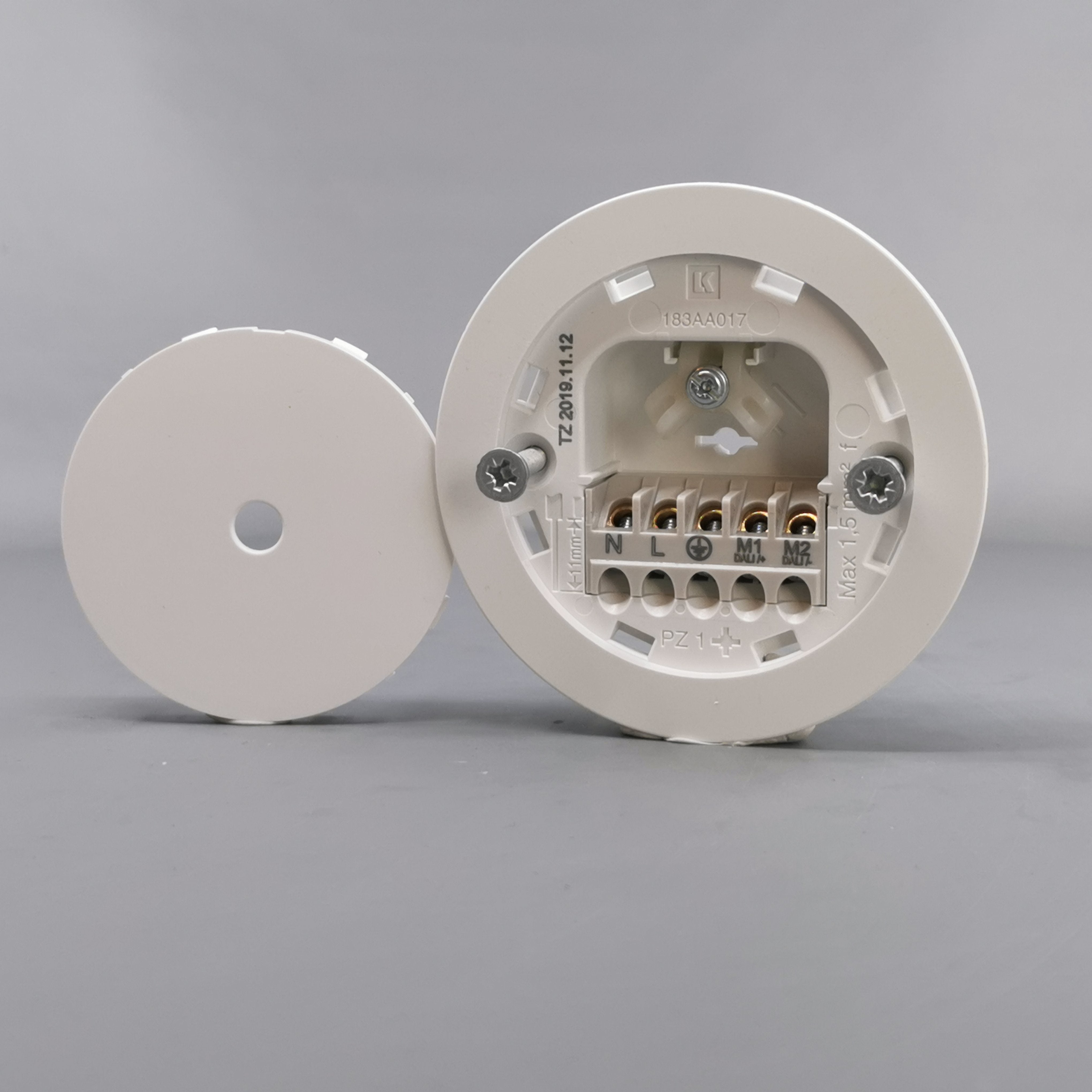 Lampeudtag Ø84mm. 5P Planforsænket Hvid (Ny model)