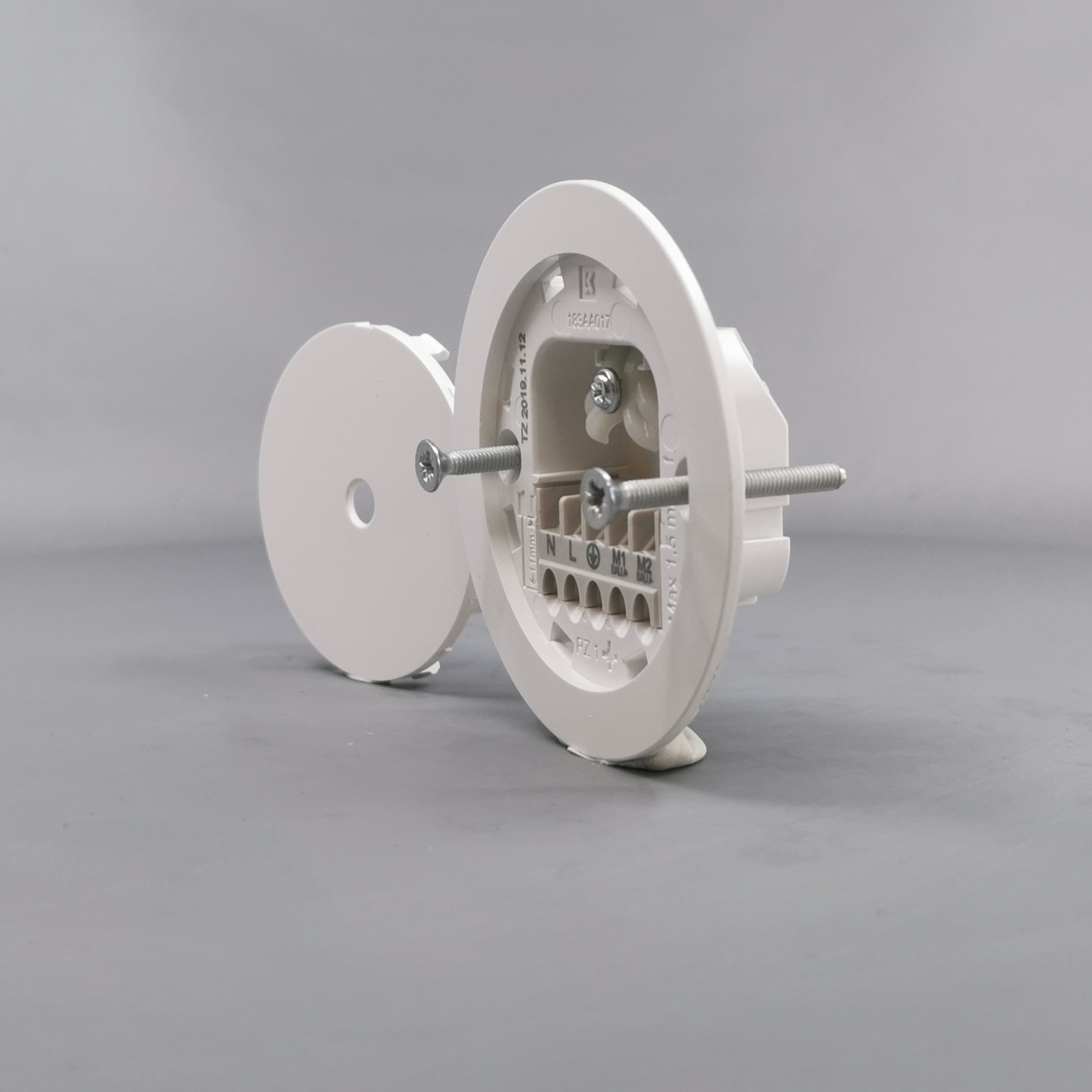 Lampeudtag Ø84mm. 5P Planforsænket Hvid (Ny model)