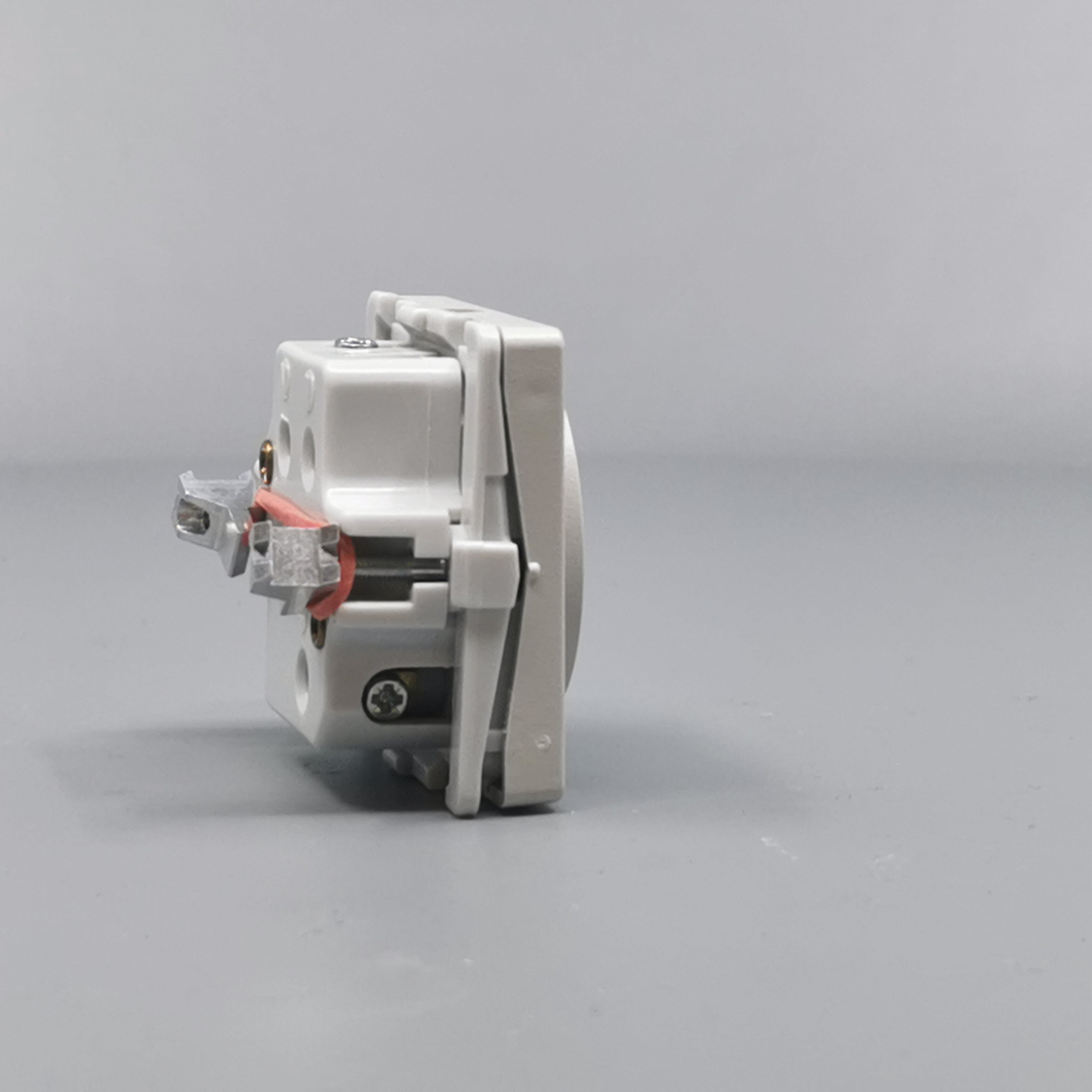 Fuga Lampestikkontakt med jord 50x50 lysegrå