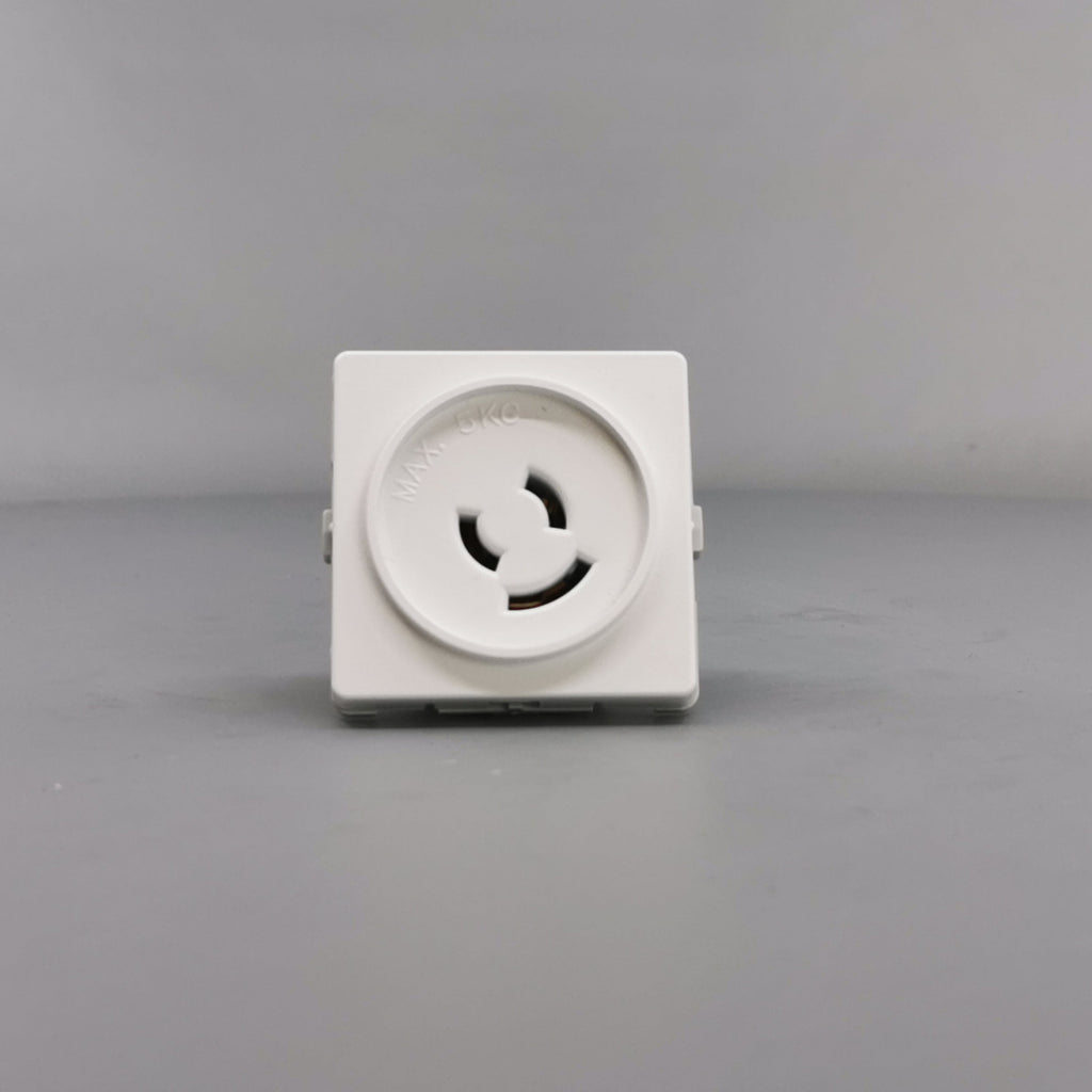 Fuga Lampestikkontakt med jord 50x50 hvid