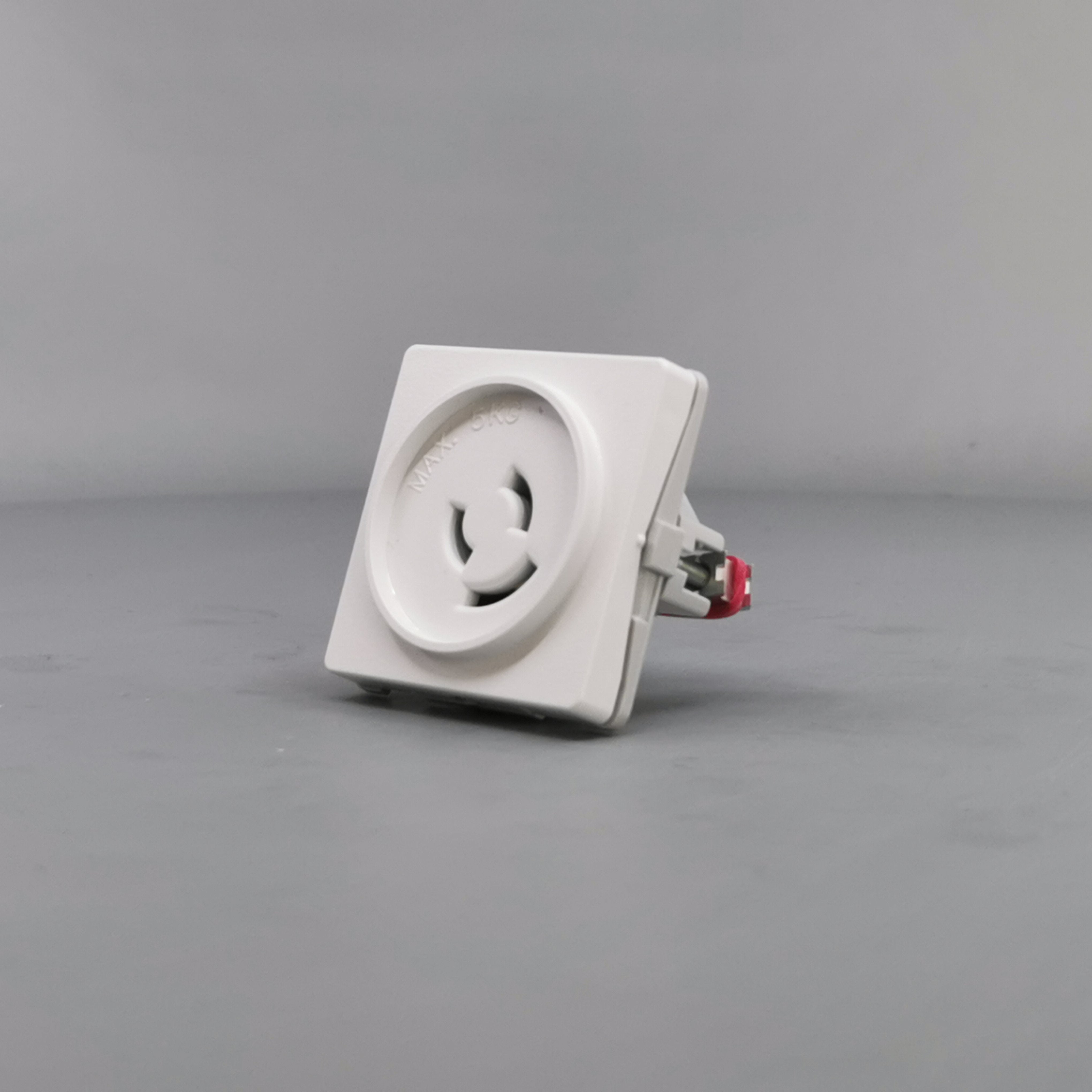 Fuga Lampestikkontakt med jord 50x50 hvid