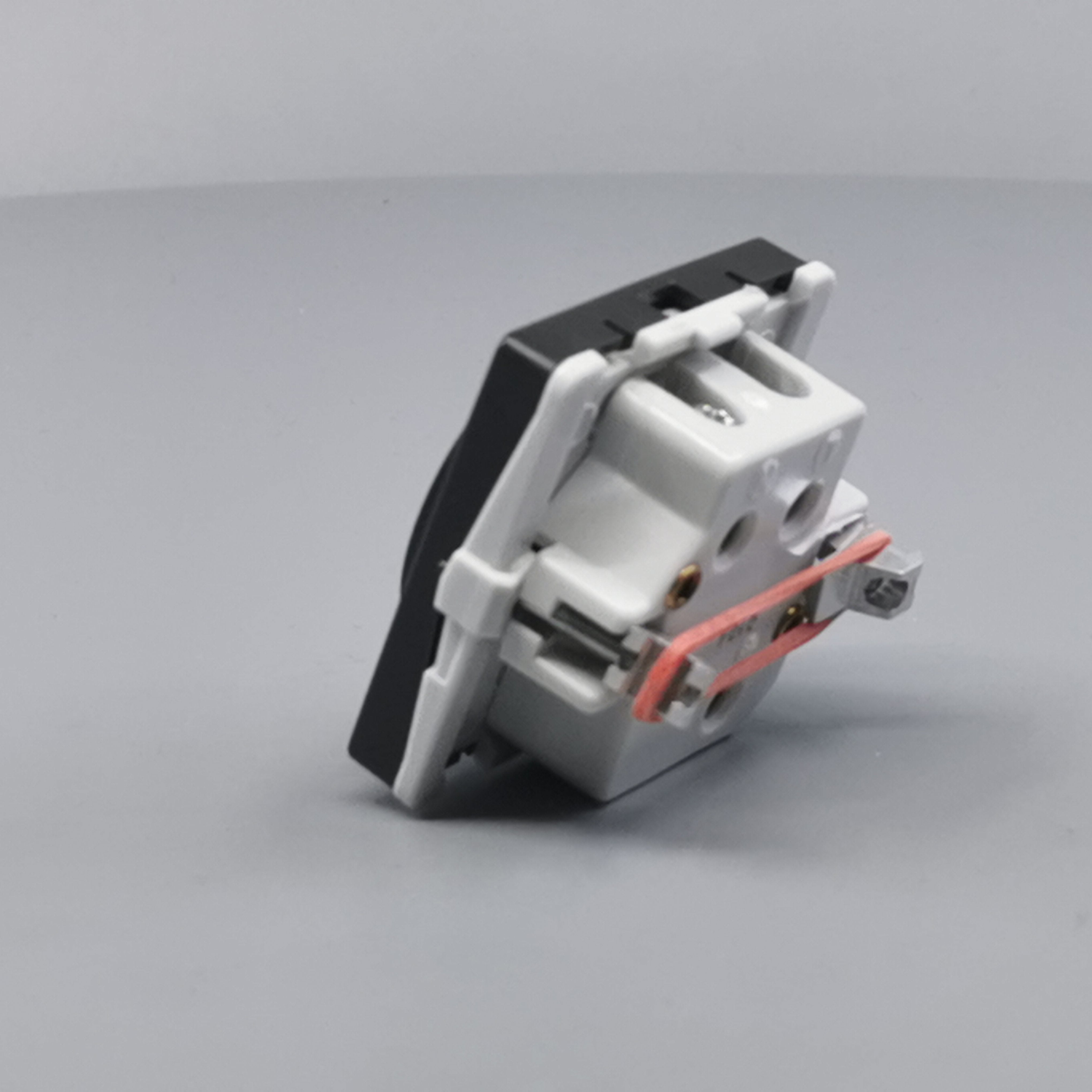 Fuga Lampestikkontakt med jord 50x50 koksgrå