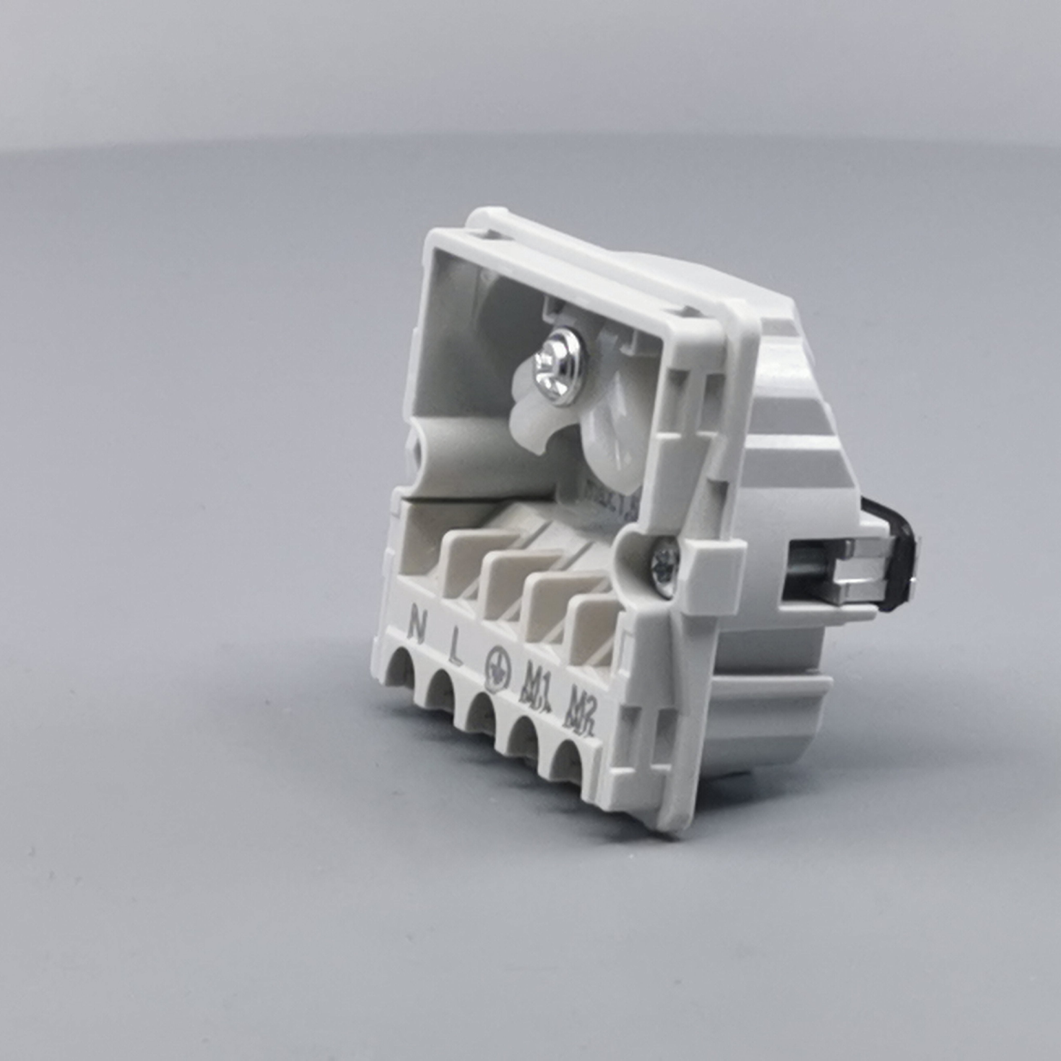 Fuga lampeudtag 5-polet uden afdækning