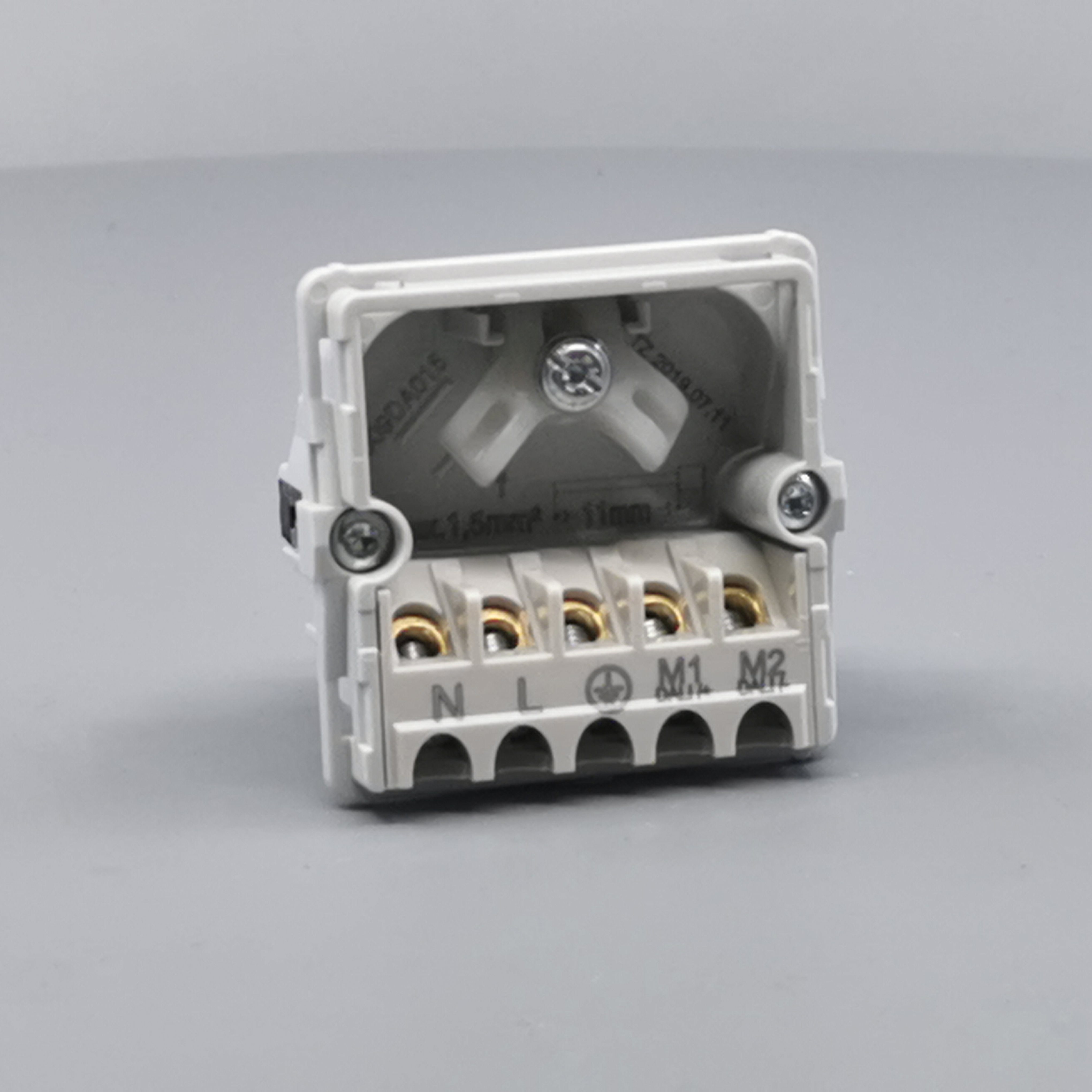 Fuga lampeudtag 5-polet uden afdækning