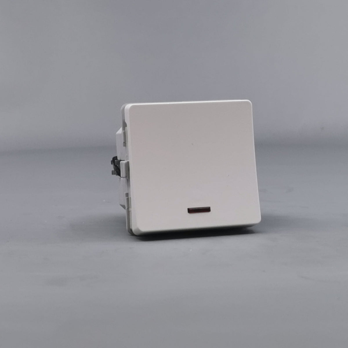 LK Fuga timer 1m 8A - hvid (360° frame 24)