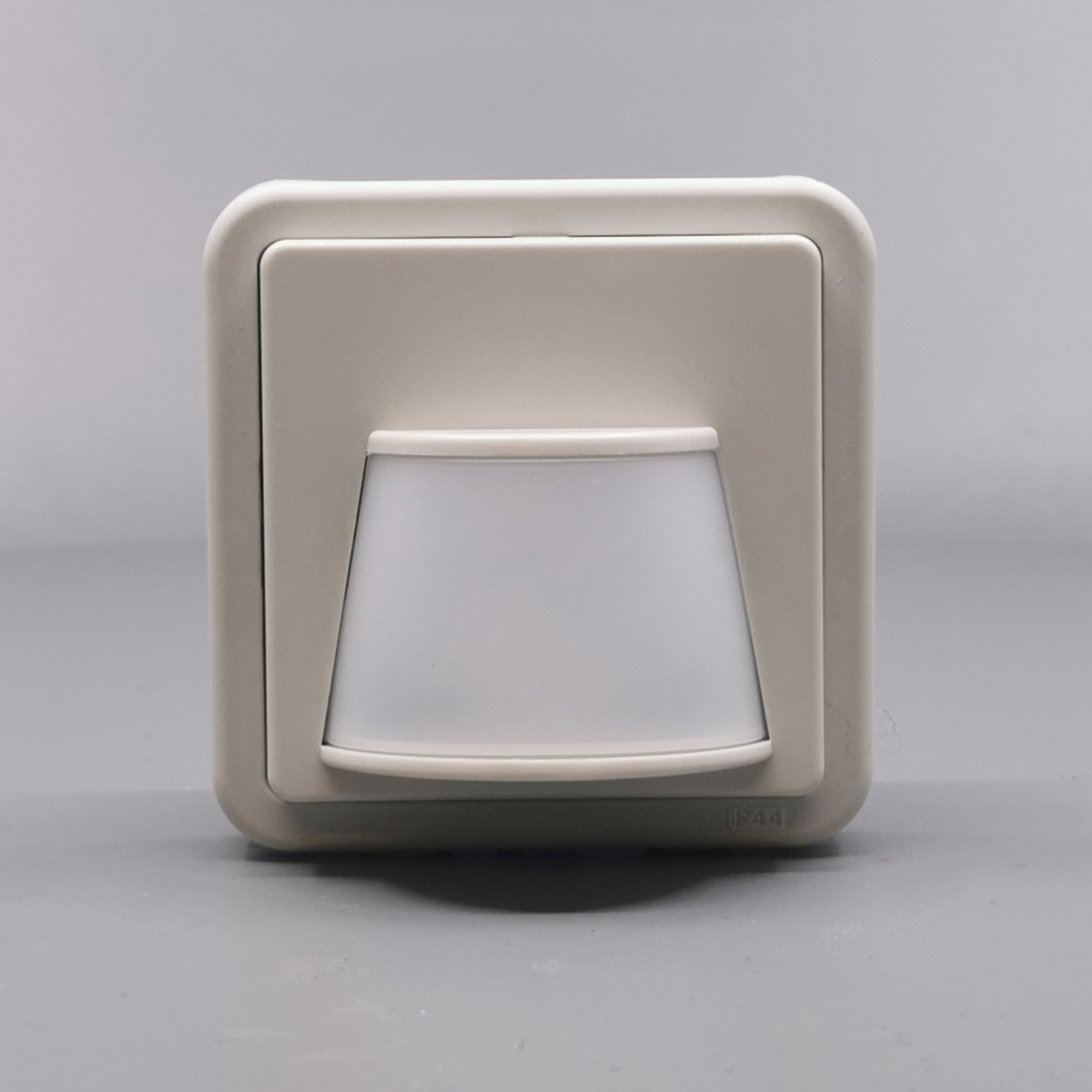 LK Opus 74 Fuga PIR adaptor dæksel 1m - lysegrå