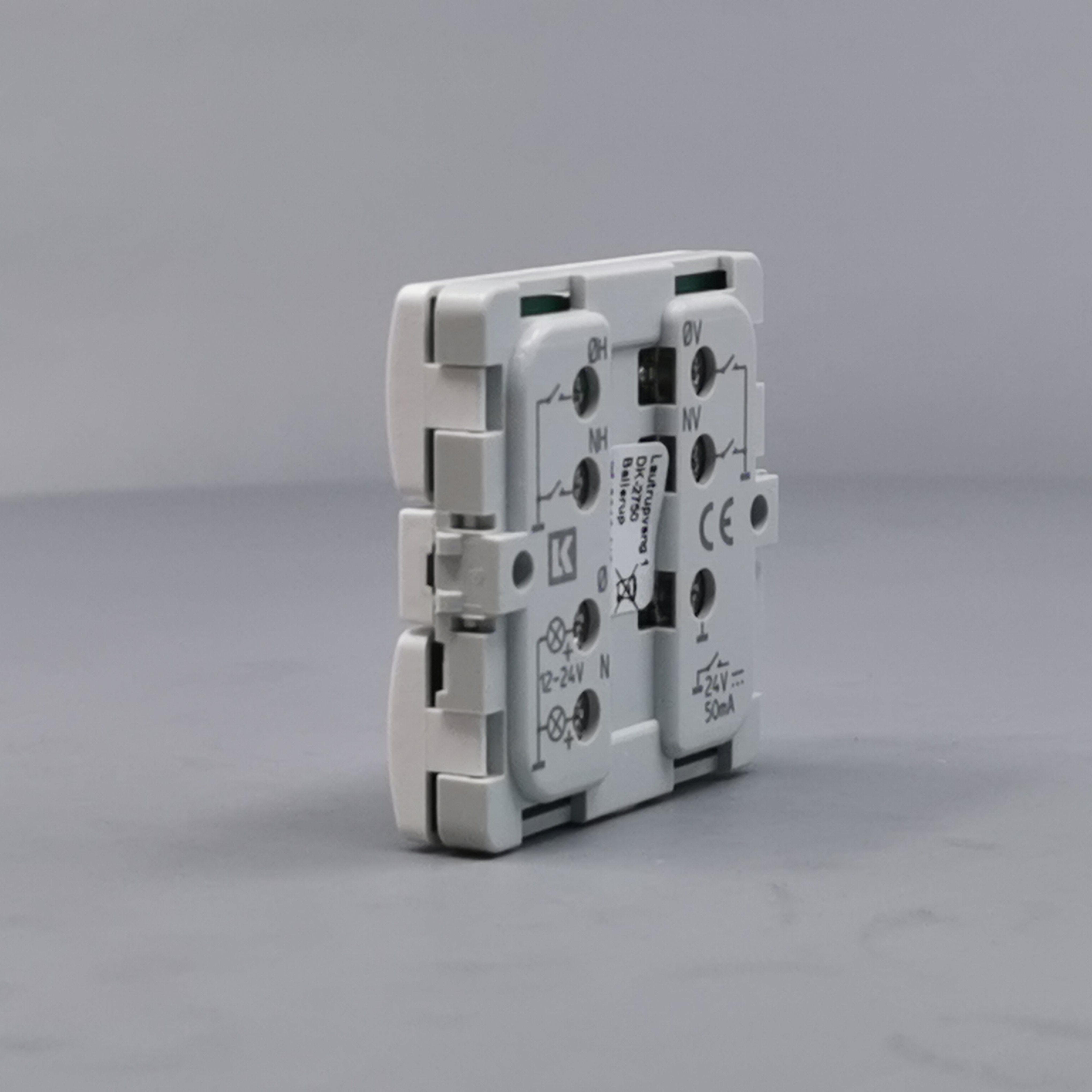 Fuga Svagstrømstryk 4 slutte og 2 lysdiode hvid