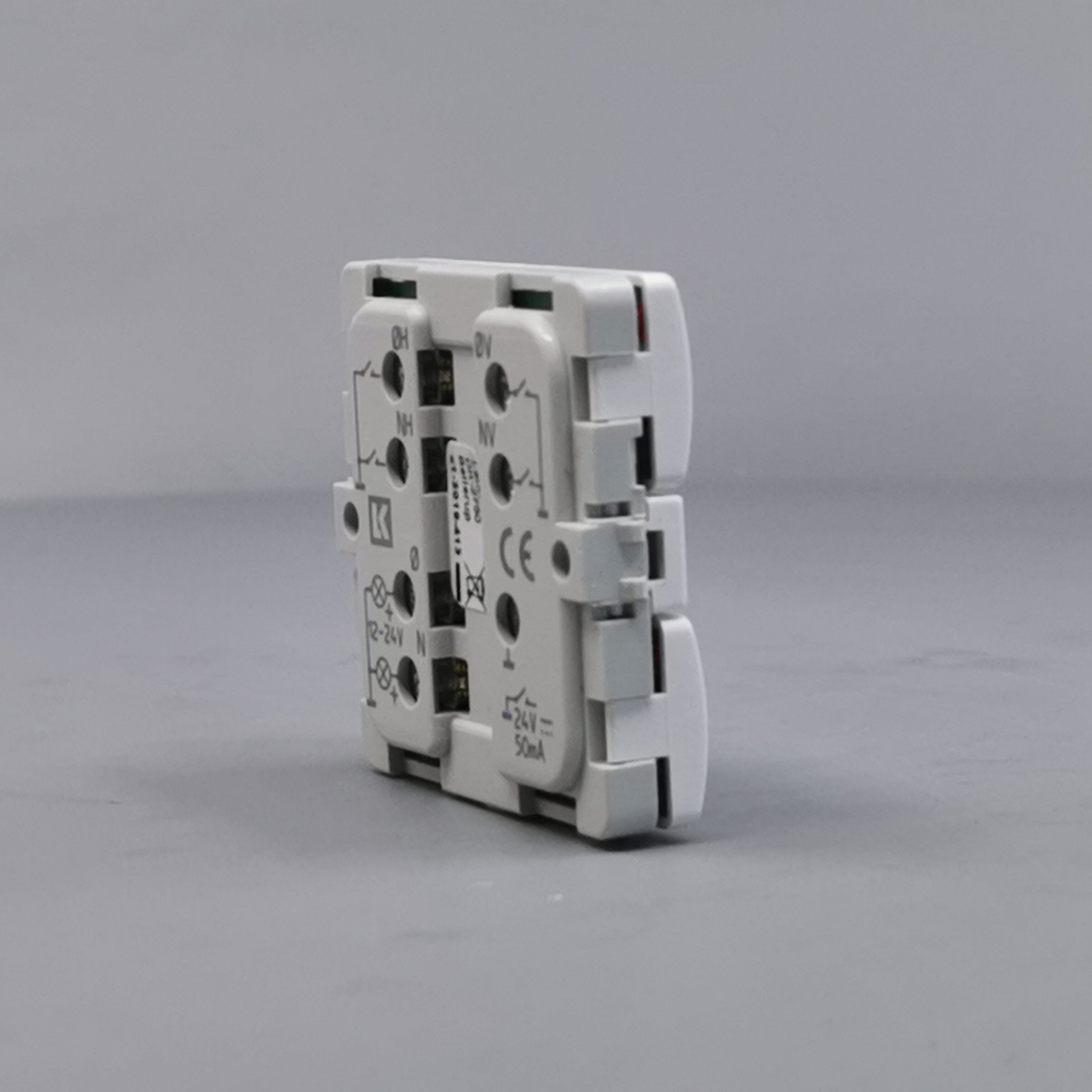 Fuga Svagstrømstryk 4 slutte og 2 lysdiode hvid