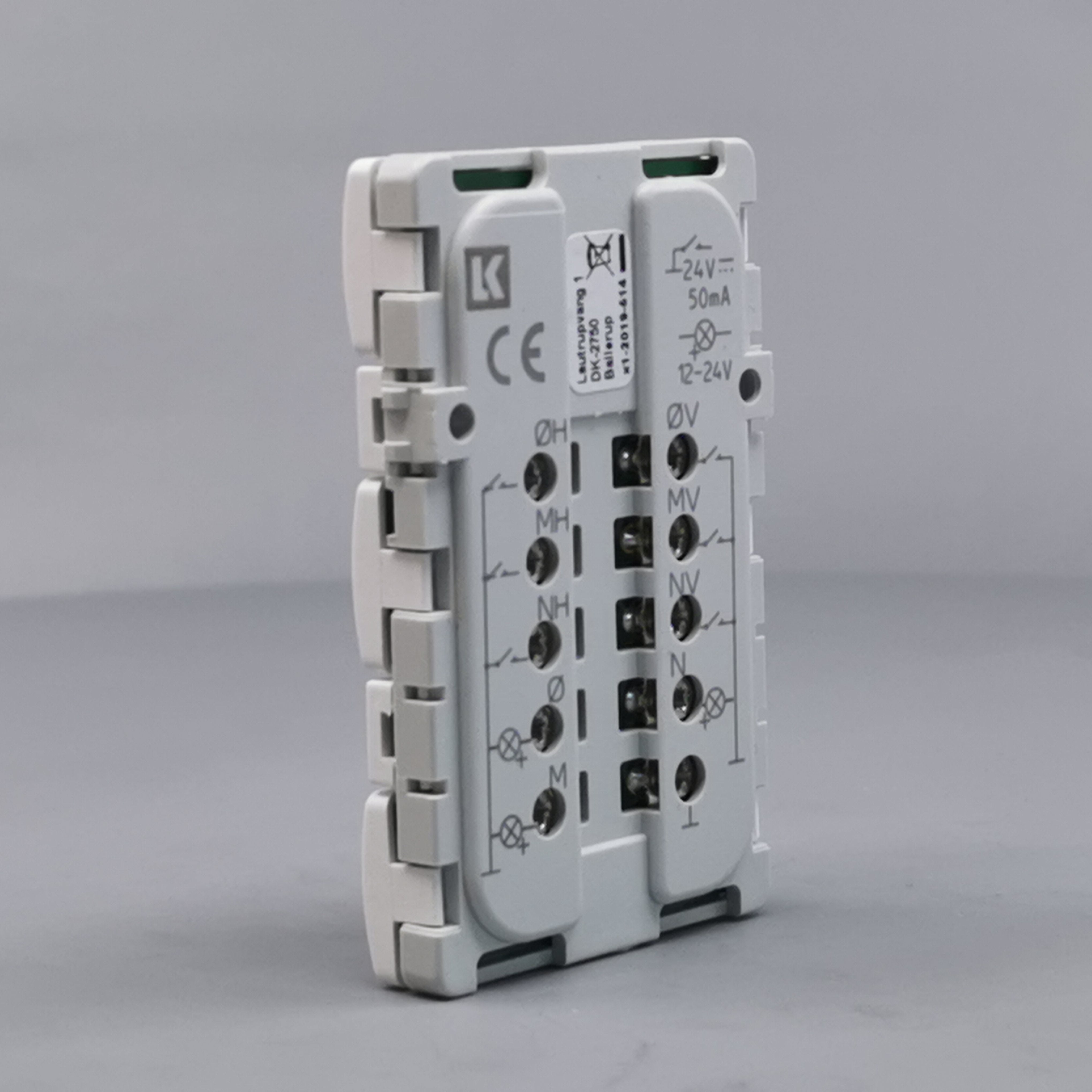 Fuga Svagstrømstryk 6 slutte og 3 lysdiode hvid