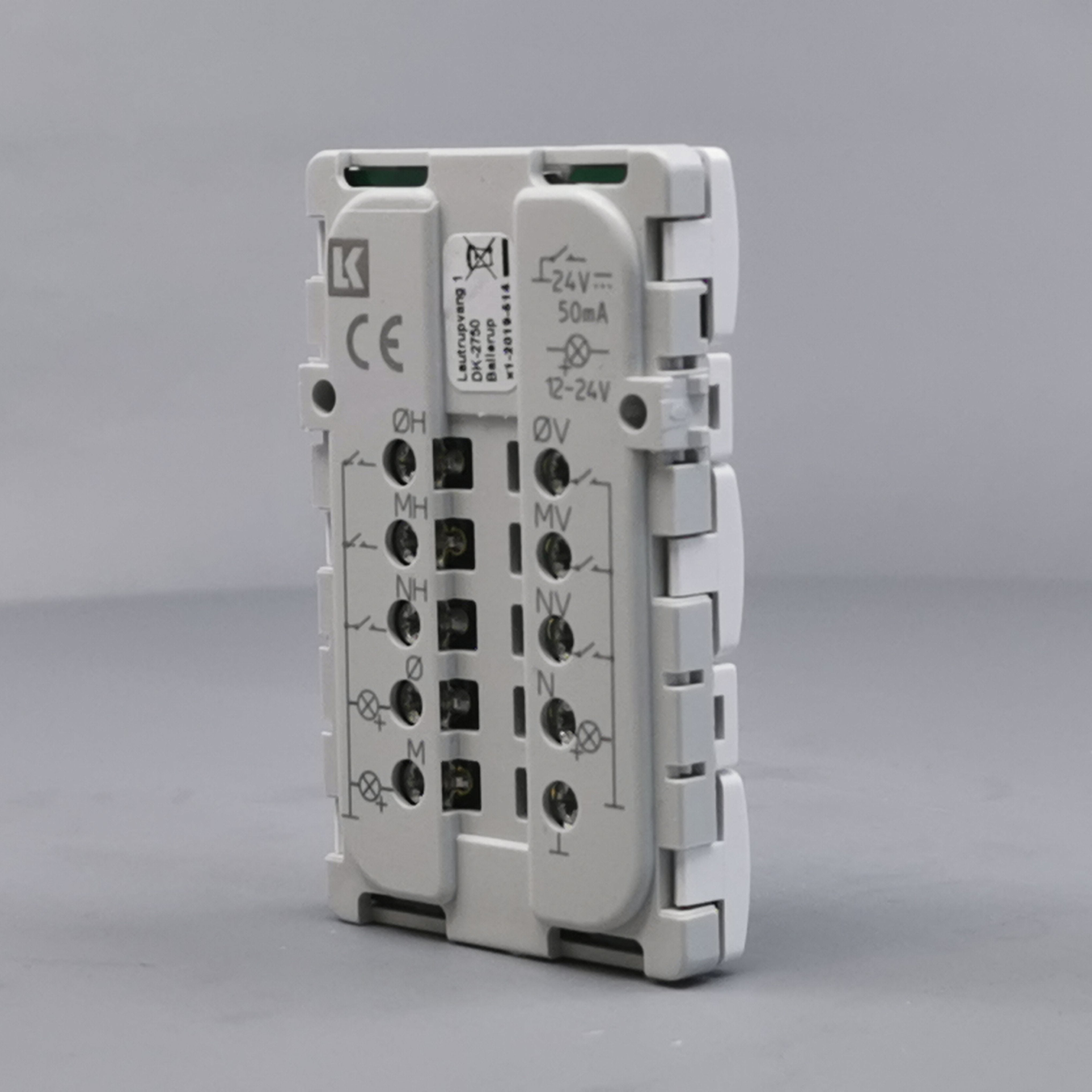 Fuga Svagstrømstryk 6 slutte og 3 lysdiode hvid