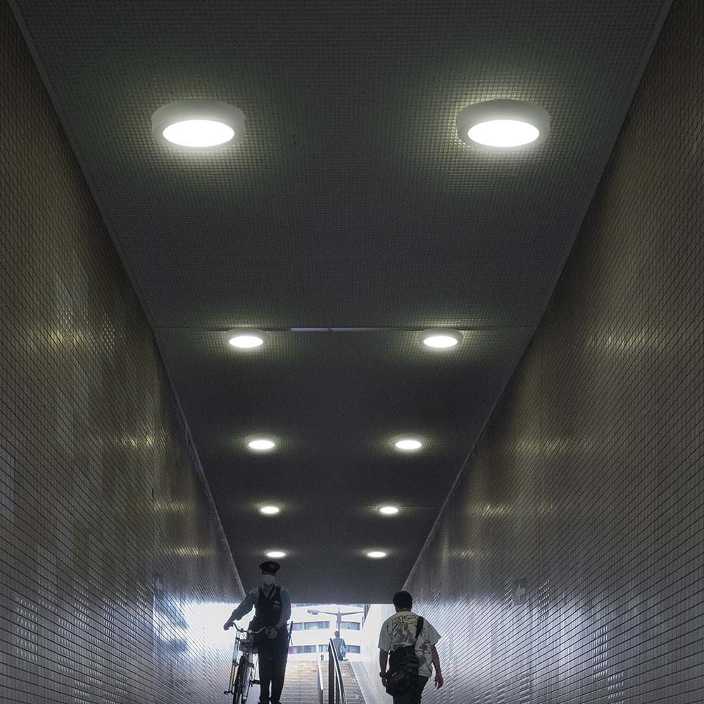 V-Tac 6W LED loftslampe - Ø12cm, Højde: 3cm, hvid kant, inkl. lyskilde, 660lm, RA80