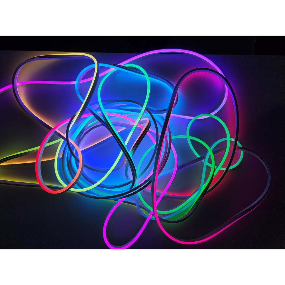 Vandtæt RGBIC Neon Flex strip - 10m, 96 LED pr. meter, 24V, 8x16, IP65