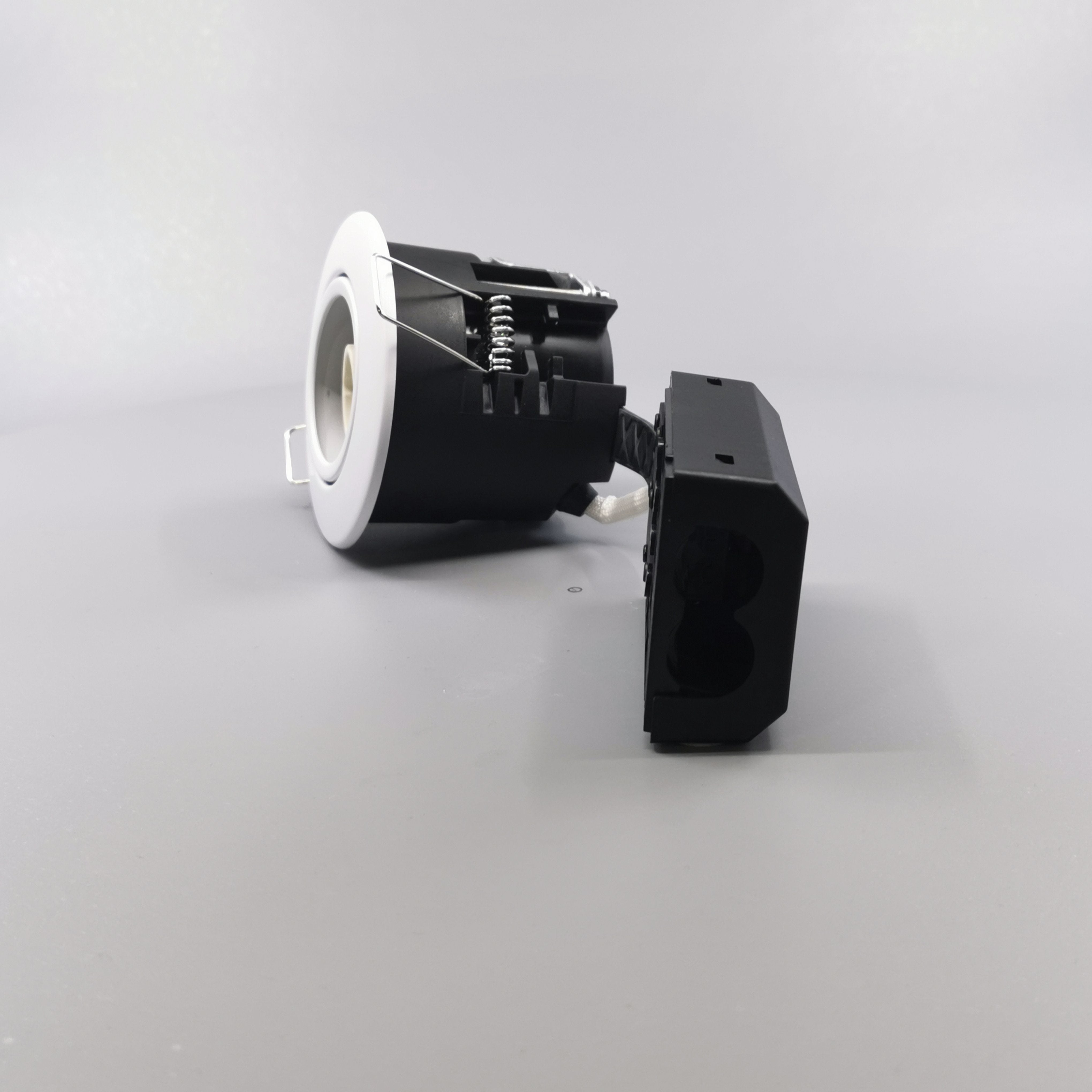 Pro Uni Install m. GU10 fatning - Rund, mat hvid