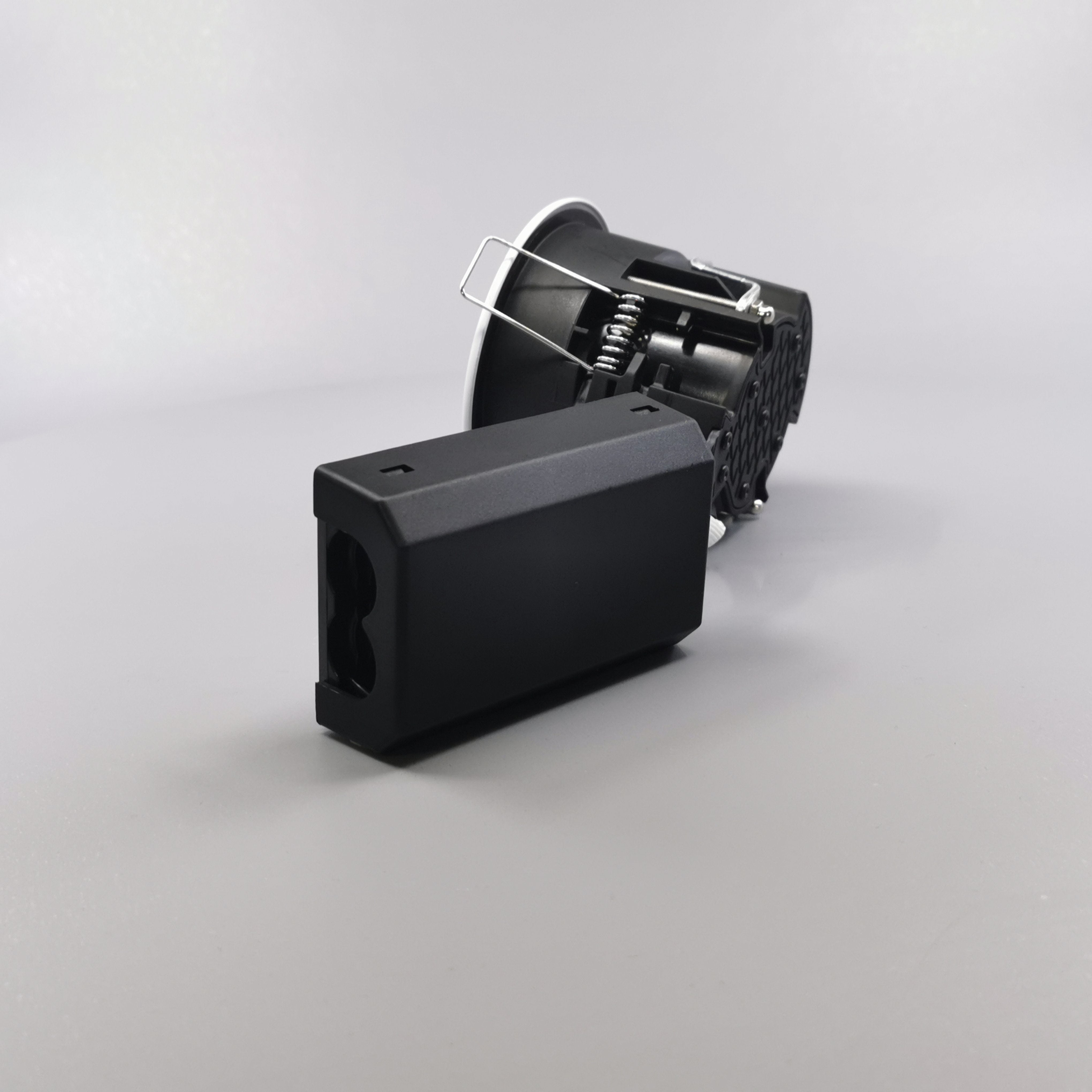 Pro Uni Install m. GU10 fatning - Rund, mat hvid