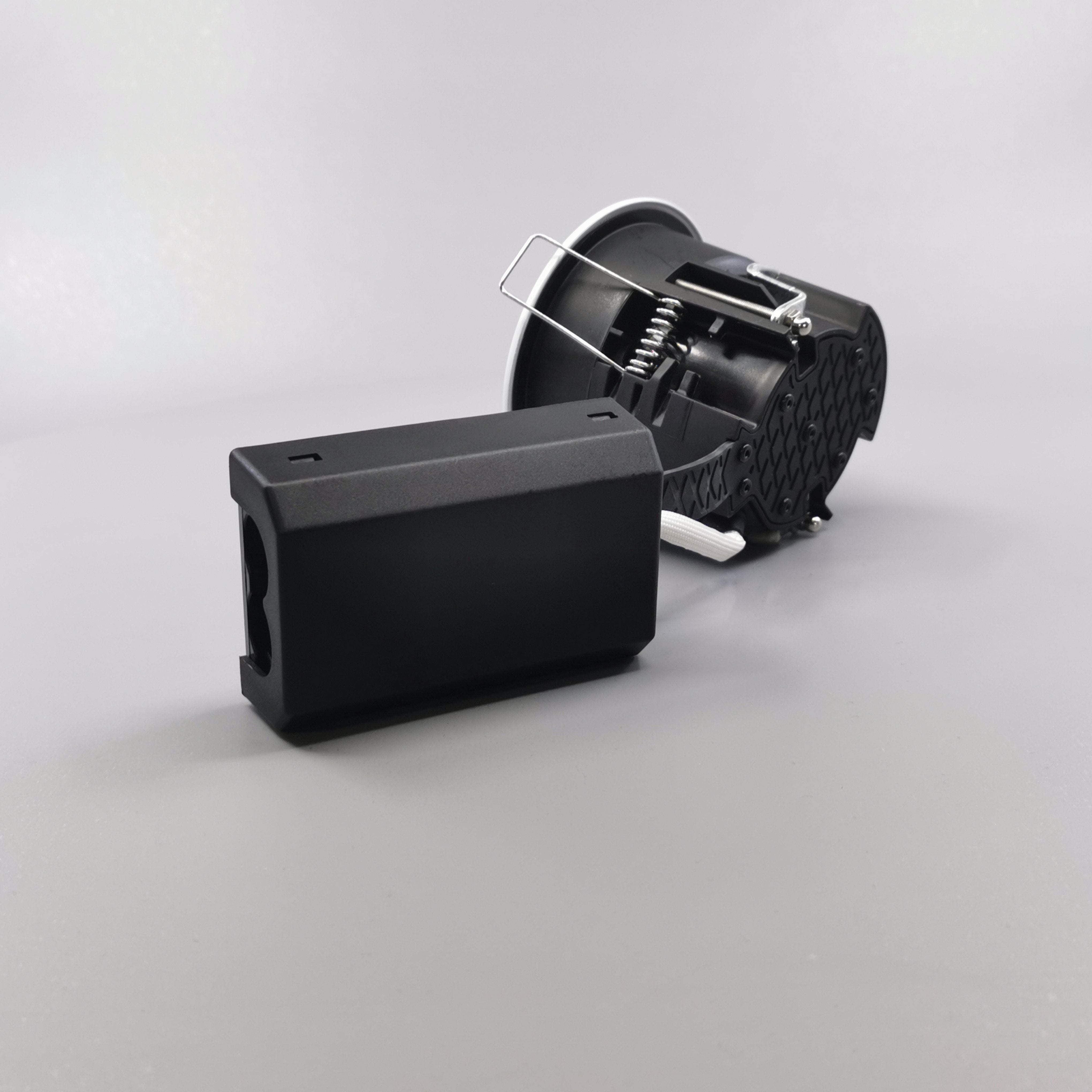 Pro Uni Install m. GU10 fatning - Rund, mat hvid